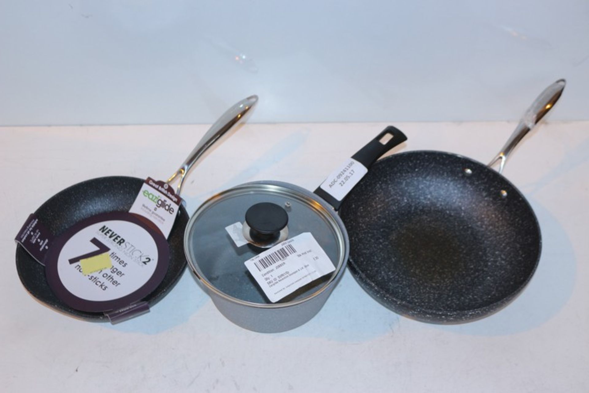 5 x GREAT BRITISH DESIGN EASY GLIDE NON STICK PANS COMBINED RRP £180 (22.5.17) *PLEASE NOTE THAT THE