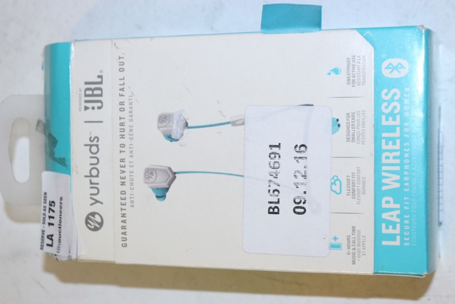 1 x BOXED PAIR OF JBL YUR BUDS EARPHONES RRP £50 *PLEASE NOTE THAT THE BID PRICE IS MULTIPLIED BY