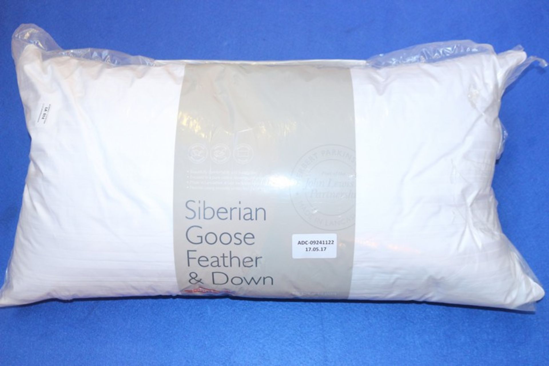 1 x BAGGED SIBERIAN GOOSE FEATHER AND DOWN PILLOW RRP £220 (17.5.17) *PLEASE NOTE THAT THE BID PRICE