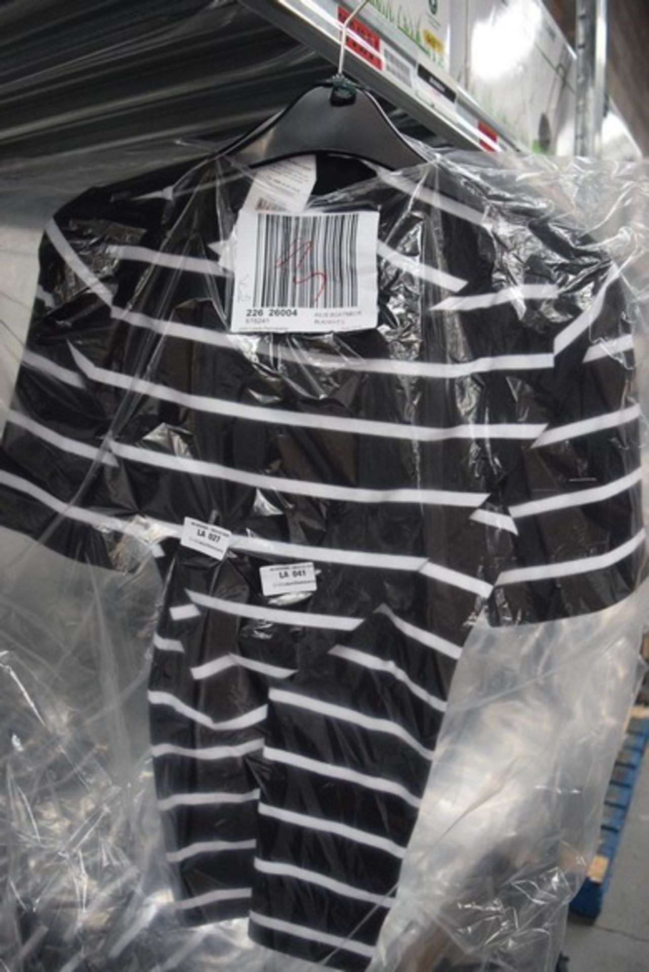 1 x BRAND NEW PACKAGED RALPH LAUREN AILIS BOAT NECK BLACK AND WHITE STRIPE LADIES T-SHIRT SIZE LARGE