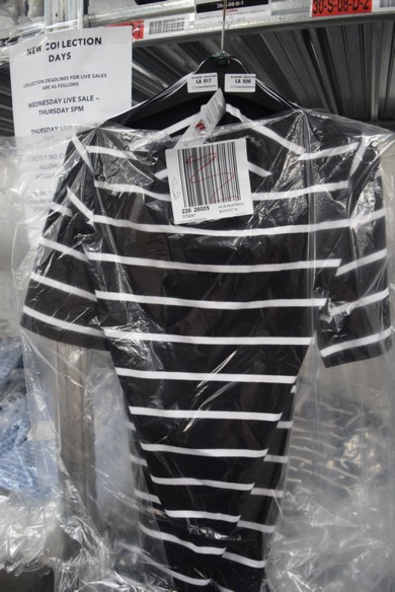 1 x BRAND NEW PACKAGED RALPH LAUREN AILIS BOAT NECK BLACK AND WHITE STRIPE LADIES T-SHIRT SIZE XL