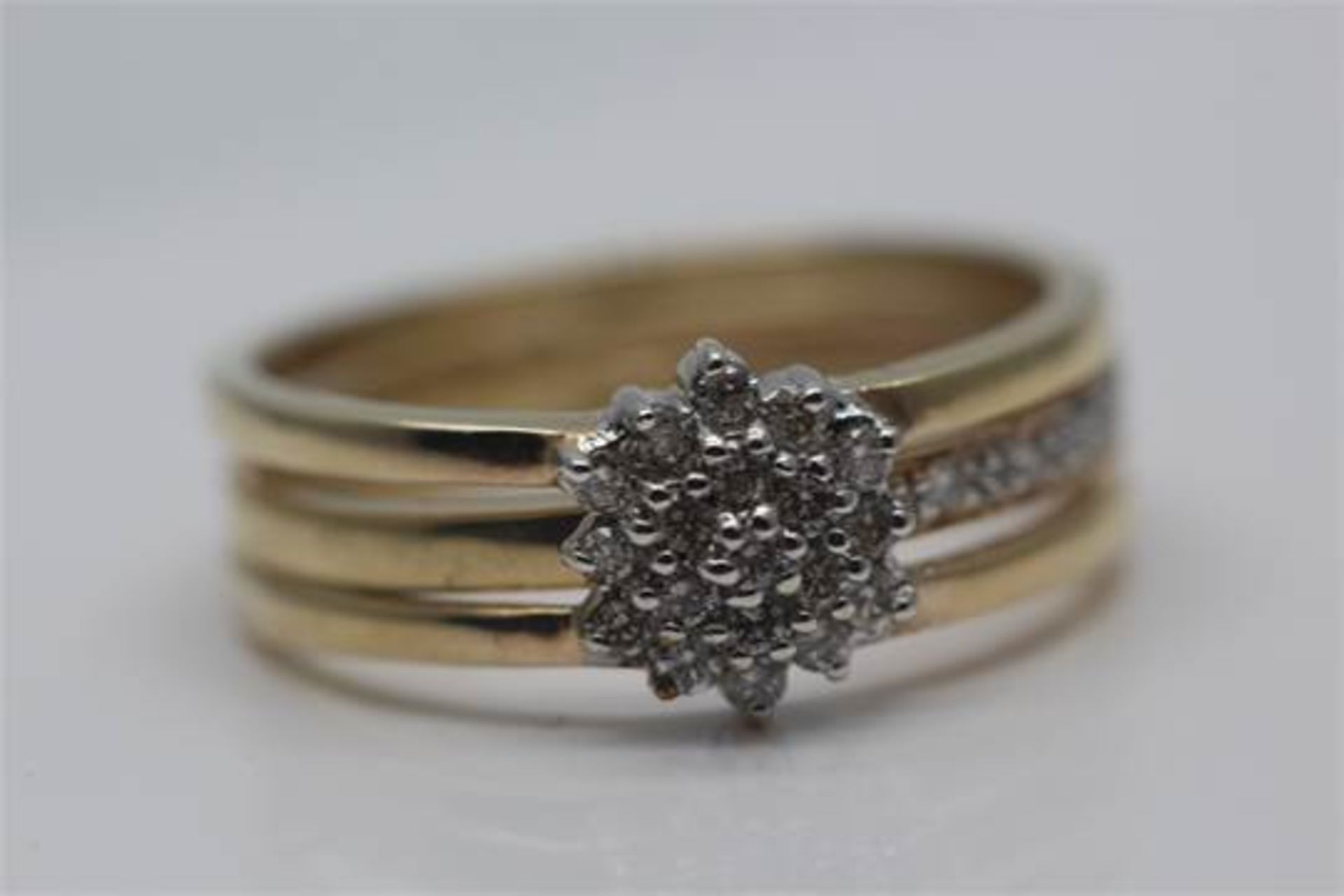 9CT YELLOW GOLD LADIES DIAMOND CLUSTER WITH DIAMOND ETERNITY RING IN THE CENTER (PV-100)