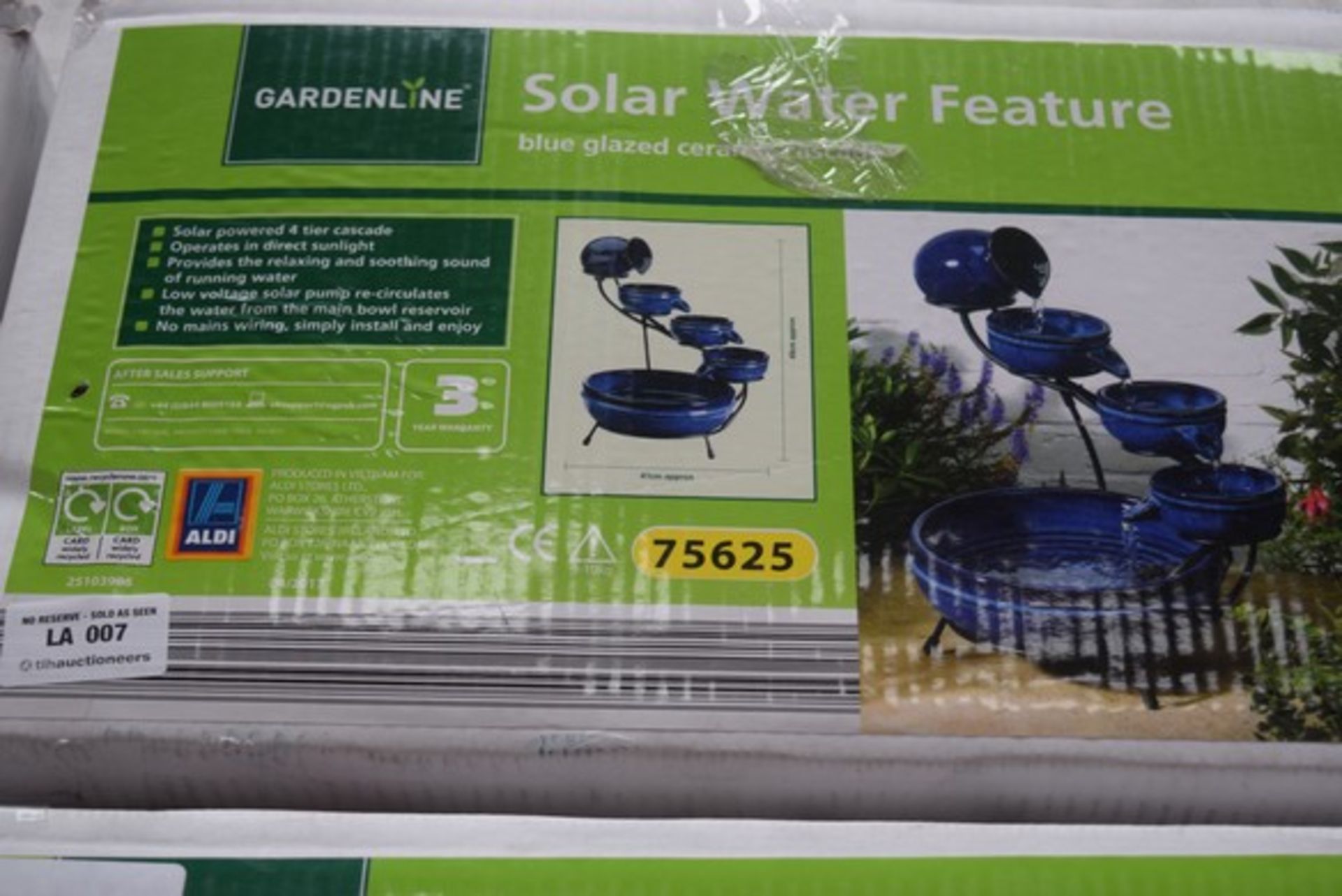1 x BOXED GARDEN LINES SOLAR WATER FEATURE RRP £50 16.06.17 *PLEASE NOTE THAT THE BID PRICE IS