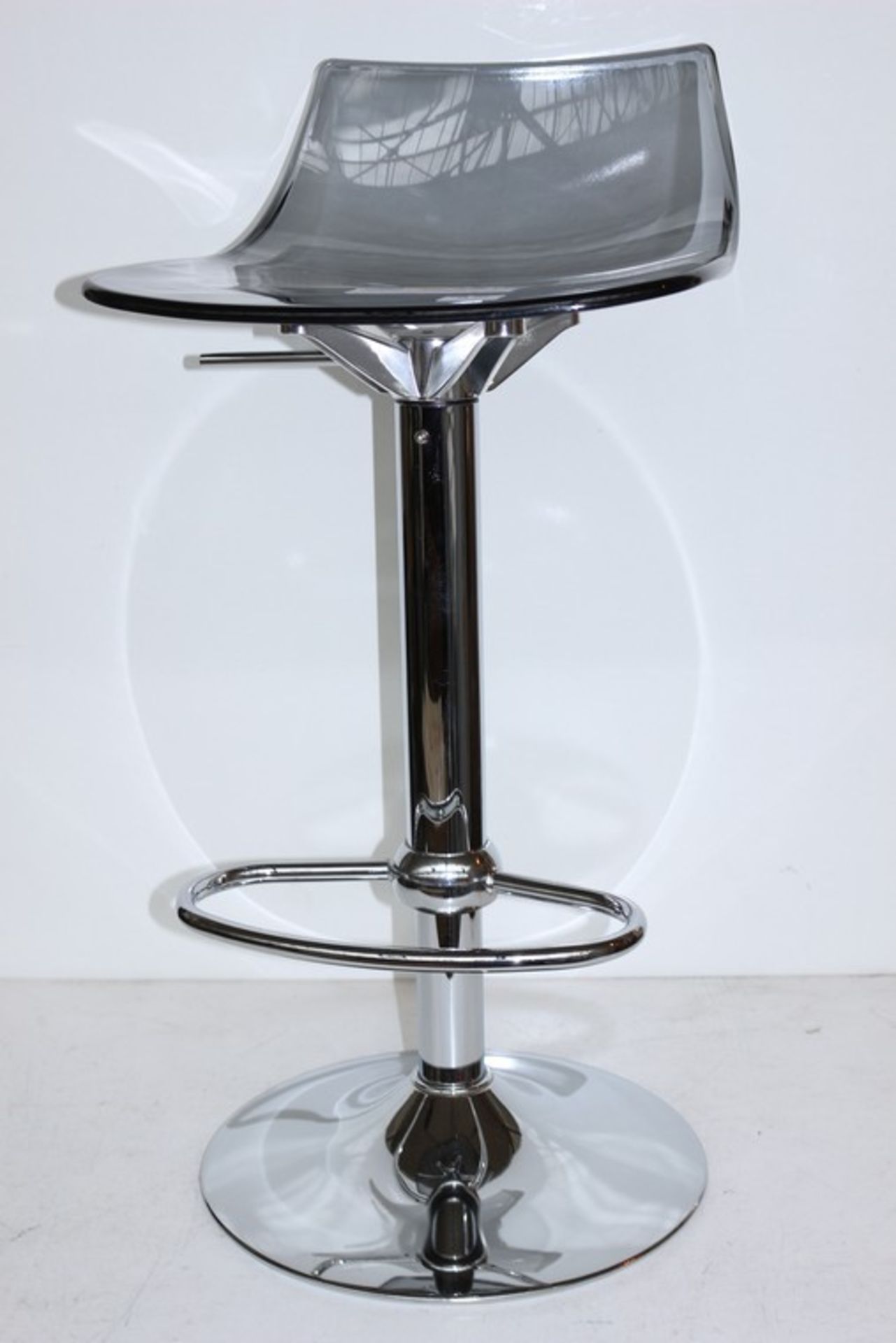 1 x LED SMOKED CHROME BAR STOOL RRP £165 (11.7.17)(2499278) *PLEASE NOTE THAT THE BID PRICE IS