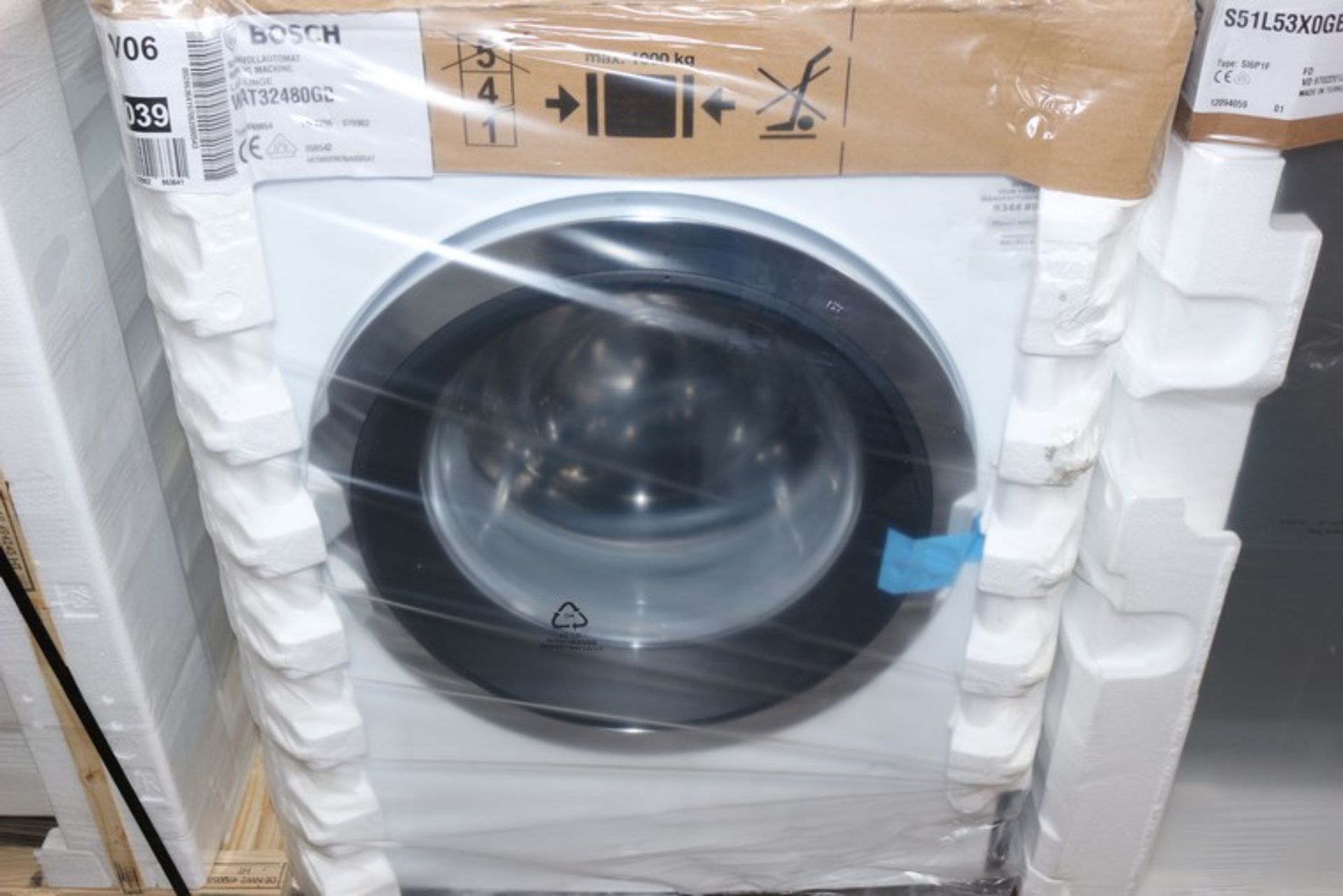 1 x BOXED BOSCH WAT3248GB FREE STANDING WASHING MACHINE 9KG AAA RATED RRP £620 (4.7.17) *PLEASE NOTE