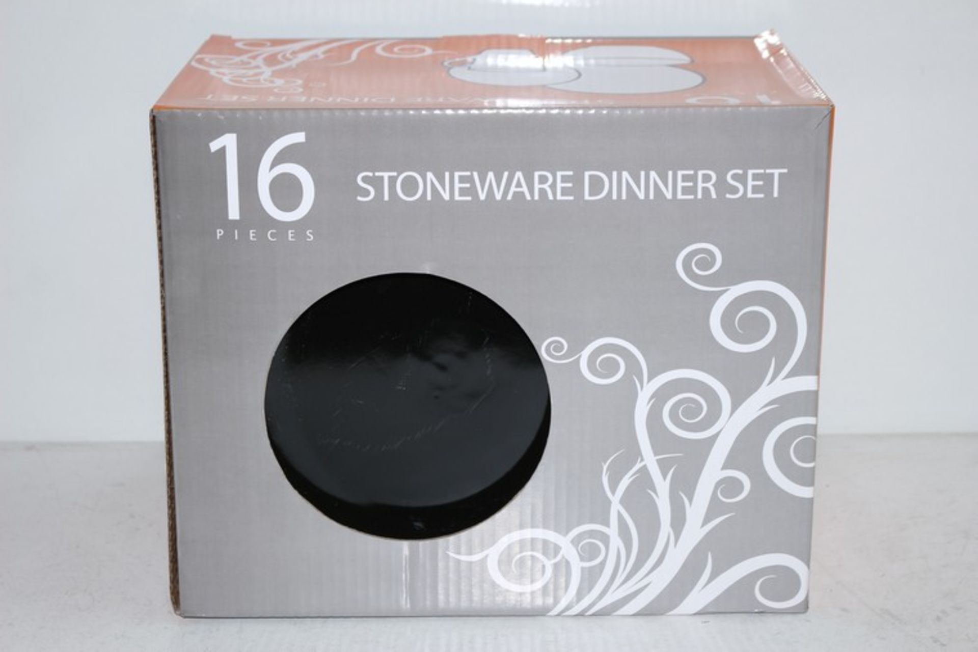 1 x BOXED BRAND NEW 16 PIECE DINNER WARE SET IN SET IN BLACK *PLEASE NOTE THAT THE BID PRICE IS