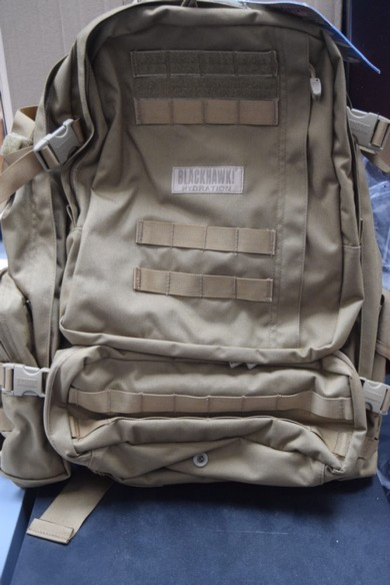 1 x UNUSED BLACK HAWK HYDRATION TITAN BACKPACK WITH COYOTE TAN RRP £220 26.05.17 *PLEASE NOTE THAT