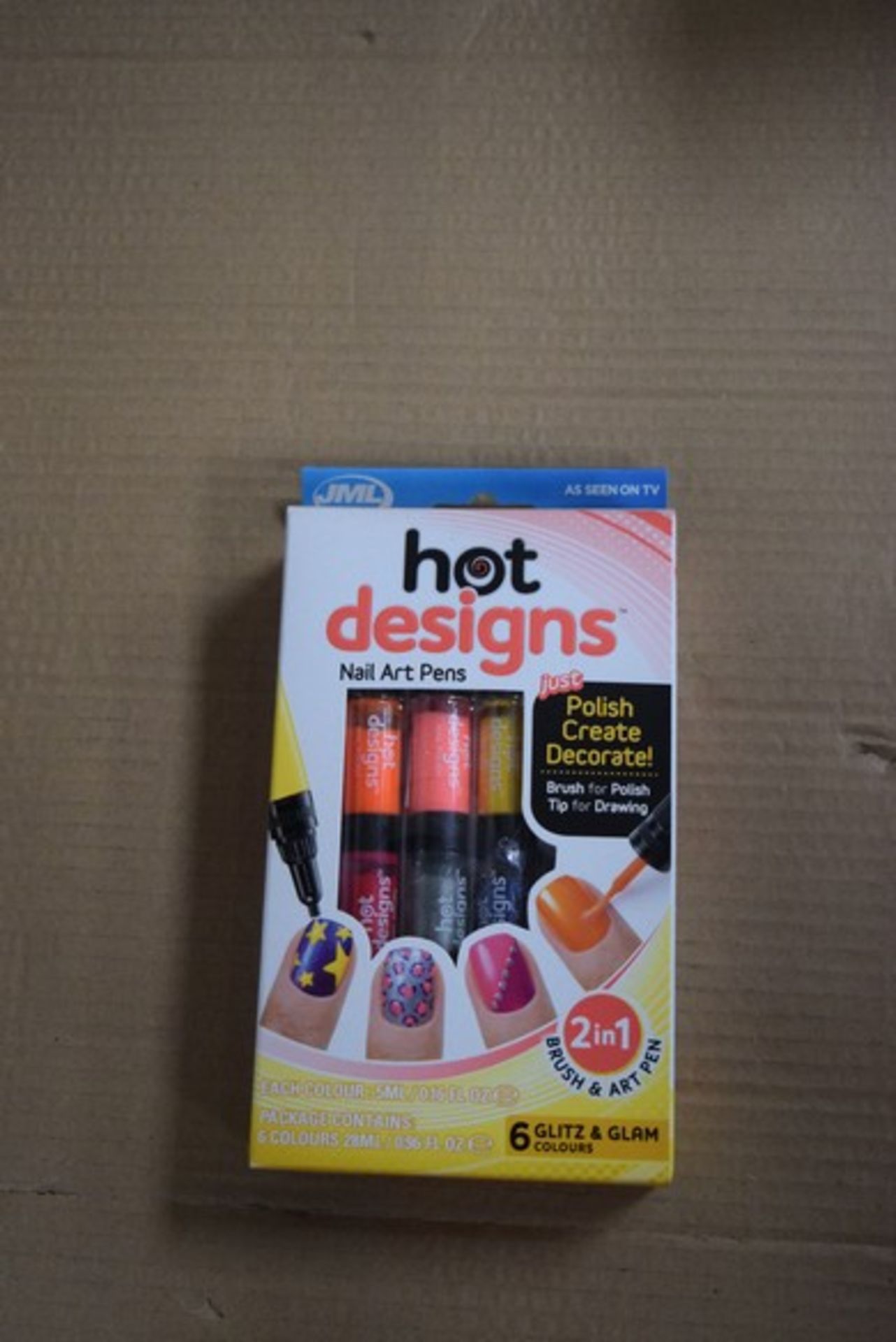 1 x BOX OF 8 PACKS OF HOT DESIGNS GLITZ AND GLAM NAIL ART PENS RRP £10 PER PACK *PLEASE NOTE THAT