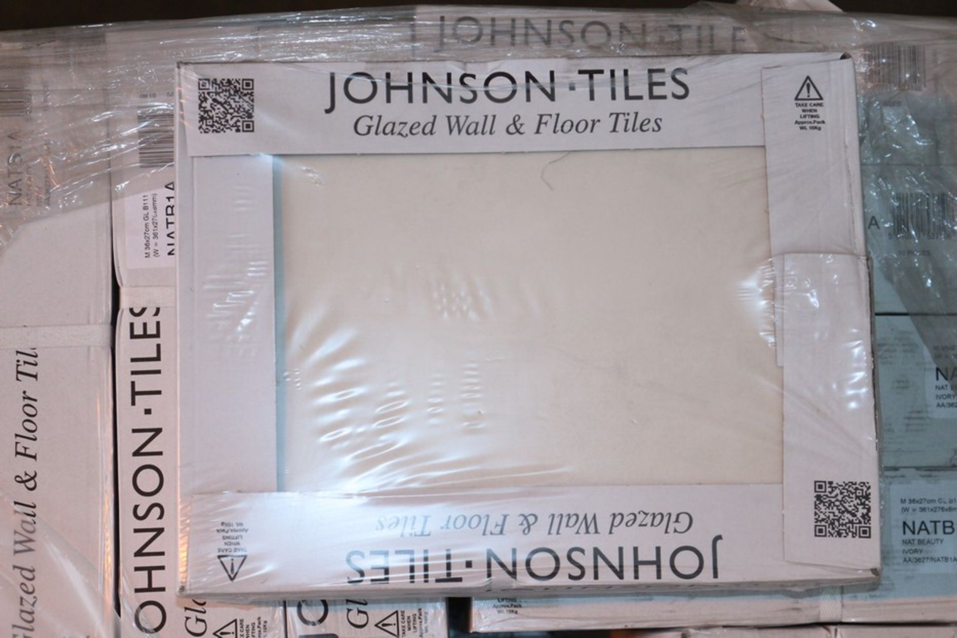 48X FACTORY SEALED BY JOHNSON TILES GLAZED WALL AND FLOOR TILES 360 X 270MM RRP £19.99 PER PACK - Image 2 of 3