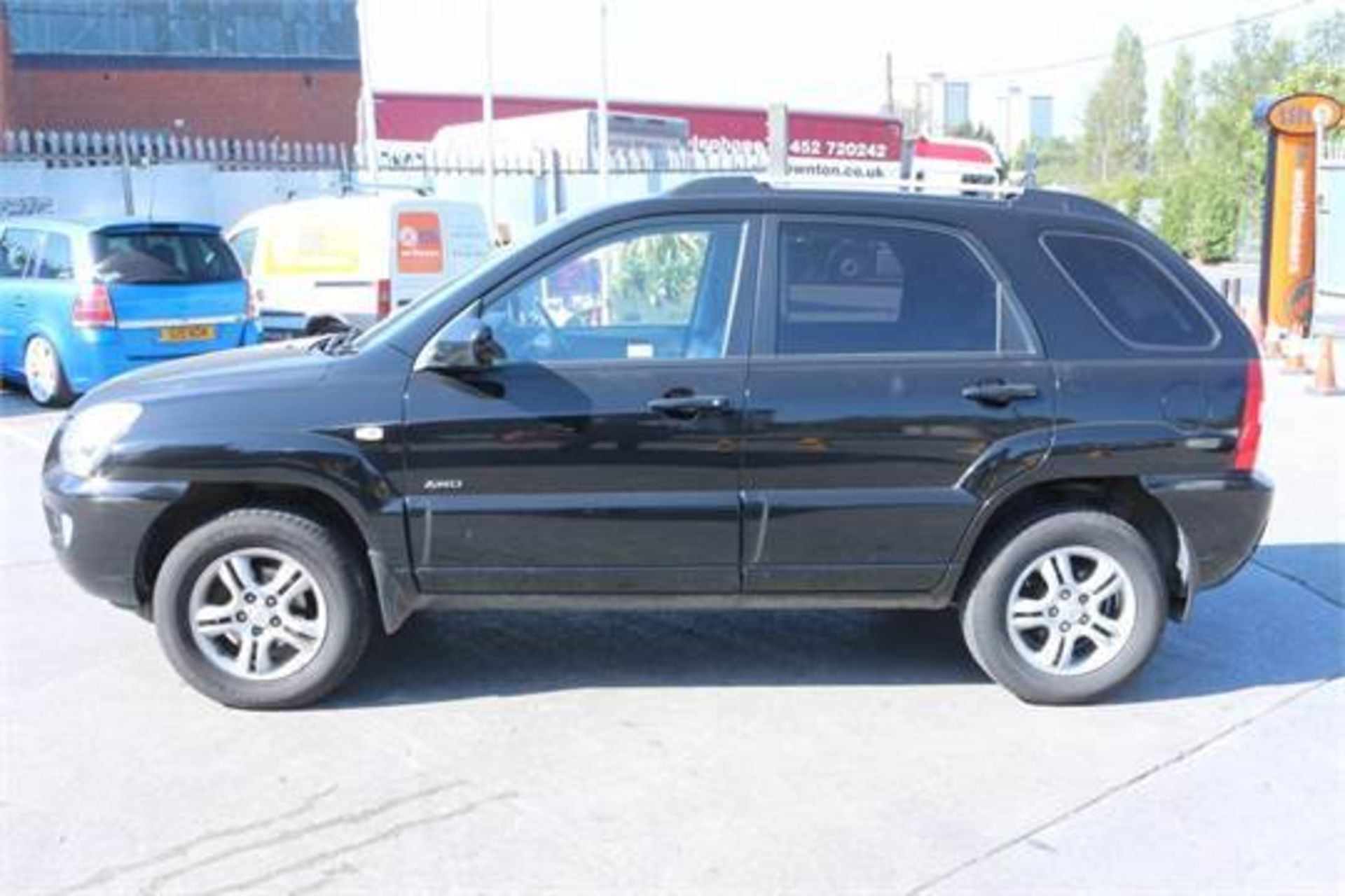 KIA, SPORTAGE XS, FV05 RNJ, 2-0 LTR, PETROL, MANUAL, 5 DOOR SUV, 13.06.2005, CURRENT RECORDED - Image 5 of 16