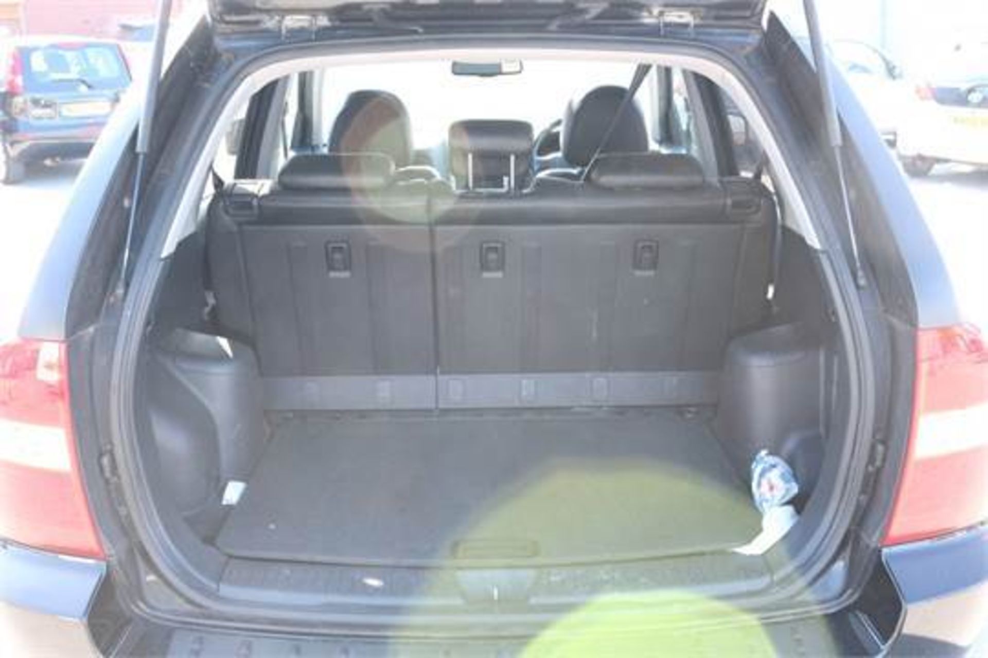 KIA, SPORTAGE XS, FV05 RNJ, 2-0 LTR, PETROL, MANUAL, 5 DOOR SUV, 13.06.2005, CURRENT RECORDED - Image 7 of 16