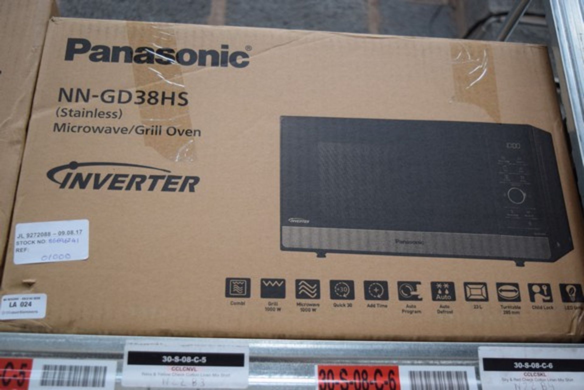 1 x BOXED PANASONIC NN-GD38HS MICROWAVE GRILL AND OVEN RRP £100 09.08.17 (86696241) *PLEASE NOTE