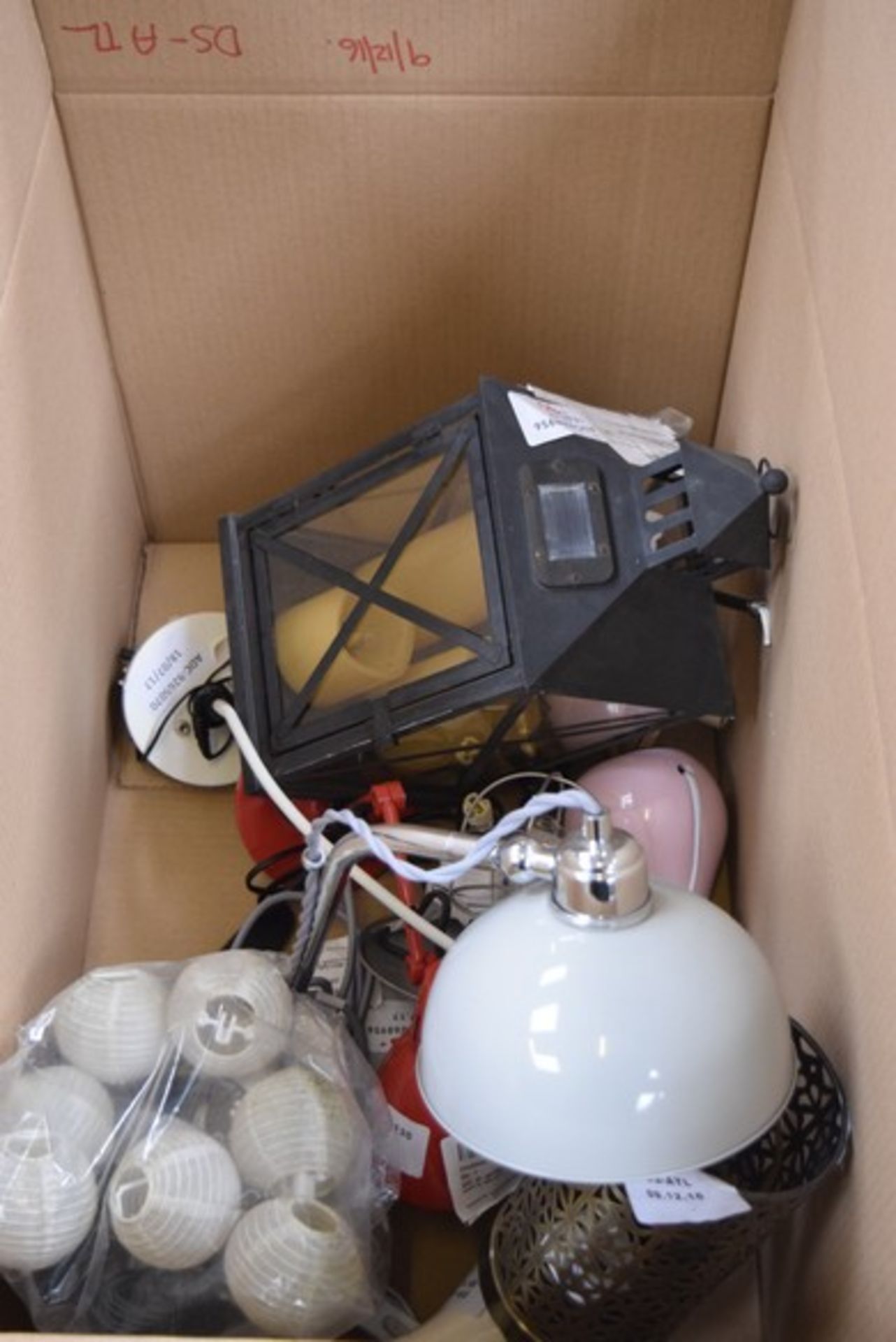 15 x ASSORTED TABLE LAMPS, TASK LAMPS AND LANTERNS IN VARIOUS SIZES AND STYLES RRP £5 - £25 EACH
