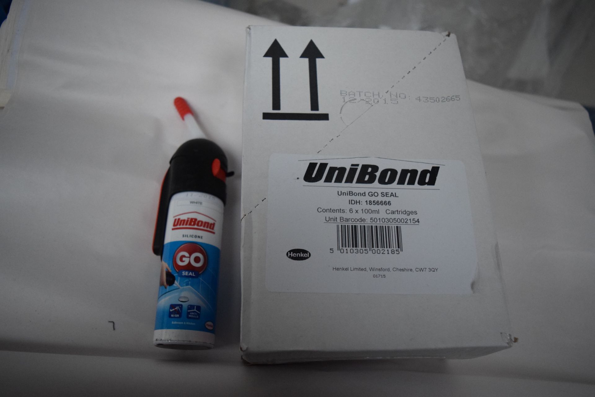 1 x BOX OF 6 MANUFACTURE SEALED UNIBOND SILICONE GO SEAL IN WHITE RRP £6 EACH *PLEASE NOTE THAT