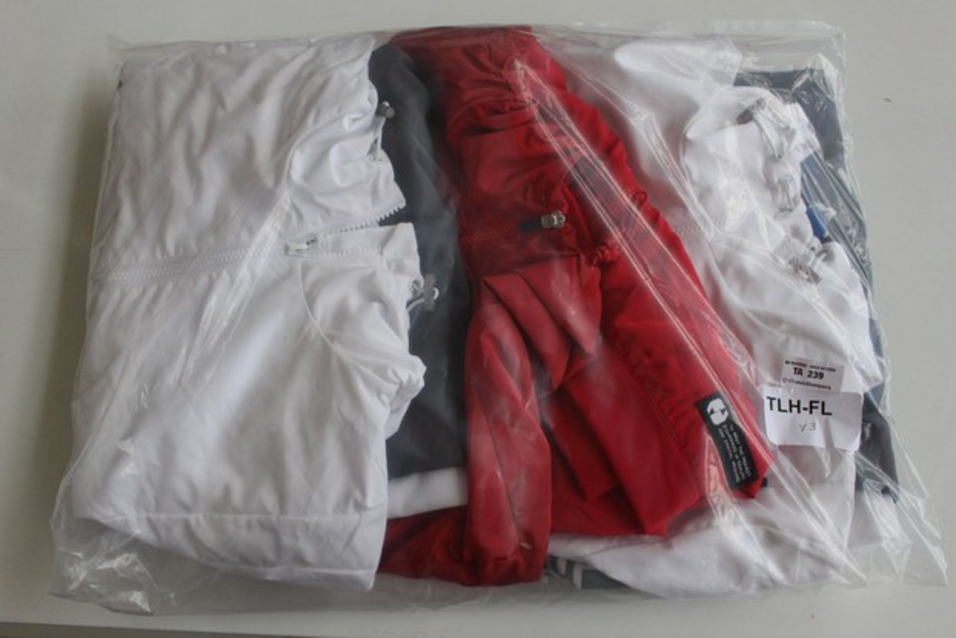 1X LOT TO CONTAIN 3 ASSORTED ITEMS OF DESIGNER FASHION WEAR TO INCLUDE SNEAKER FREAK AND OTHER (