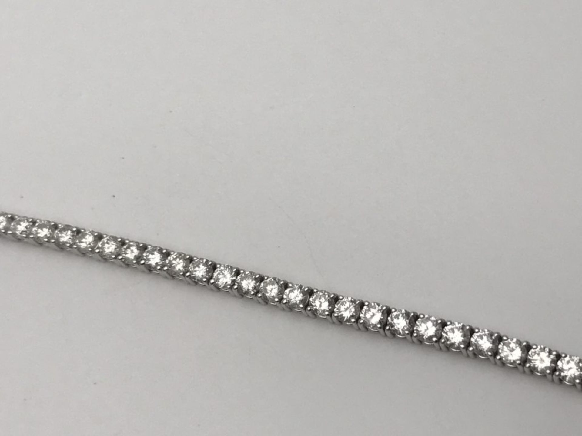 ***£21,950.00*** 9.22CT G-H/SI BRILLIANT ROUND CUT DIAMOND BRACELET SET IN 18L WHITE GOLD - Image 3 of 3