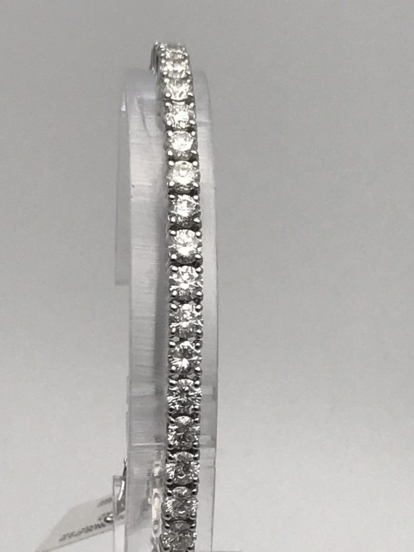 ***£21,950.00*** 9.22CT G-H/SI BRILLIANT ROUND CUT DIAMOND BRACELET SET IN 18L WHITE GOLD