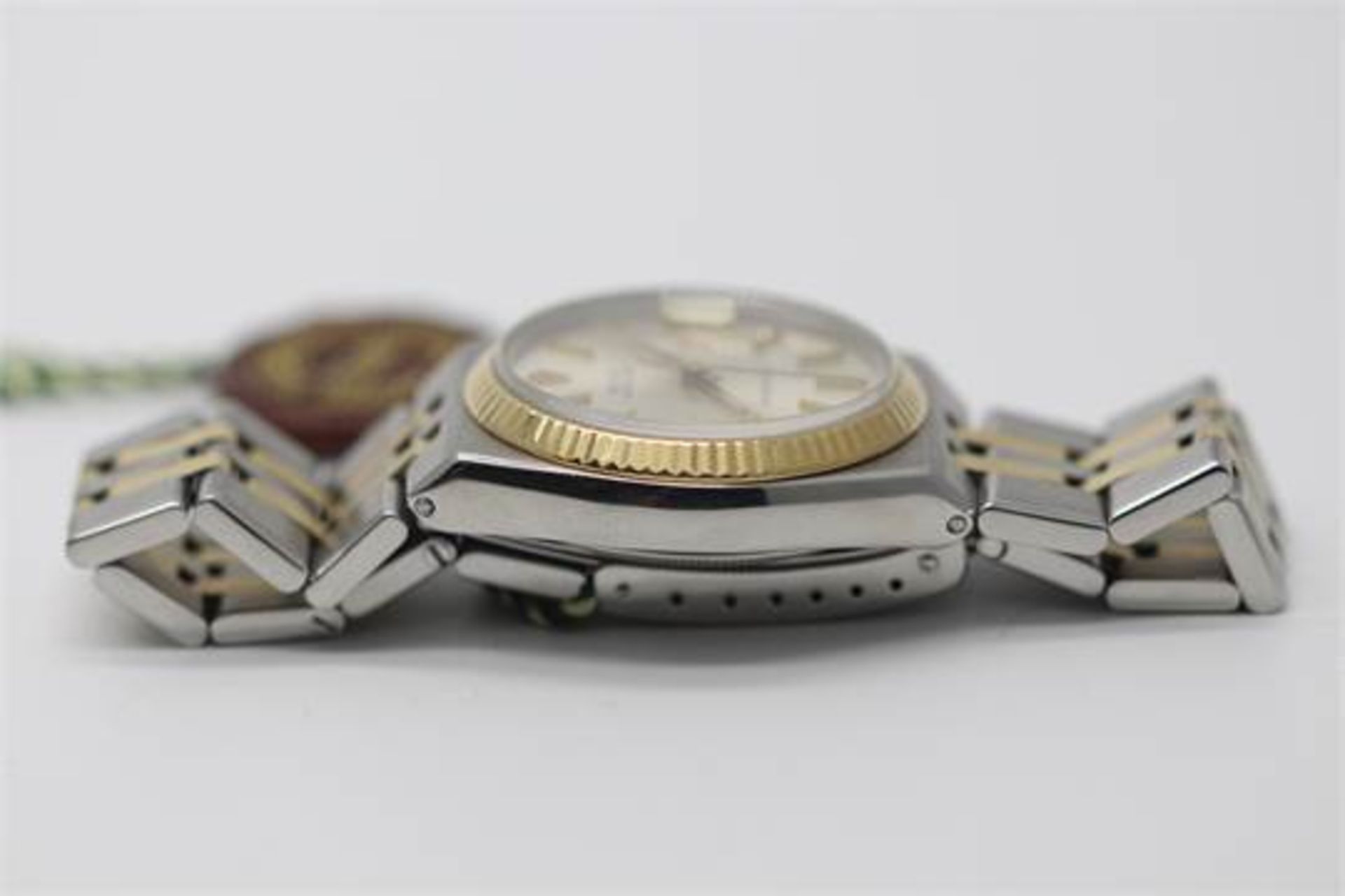 VINTAGE ROLEX OYSTER QUARTZ, STAINLESS STEEL AND 18CT YELLOW GOLD, 36MM, CHAMPAYNE BATON DIAL, - Image 6 of 6