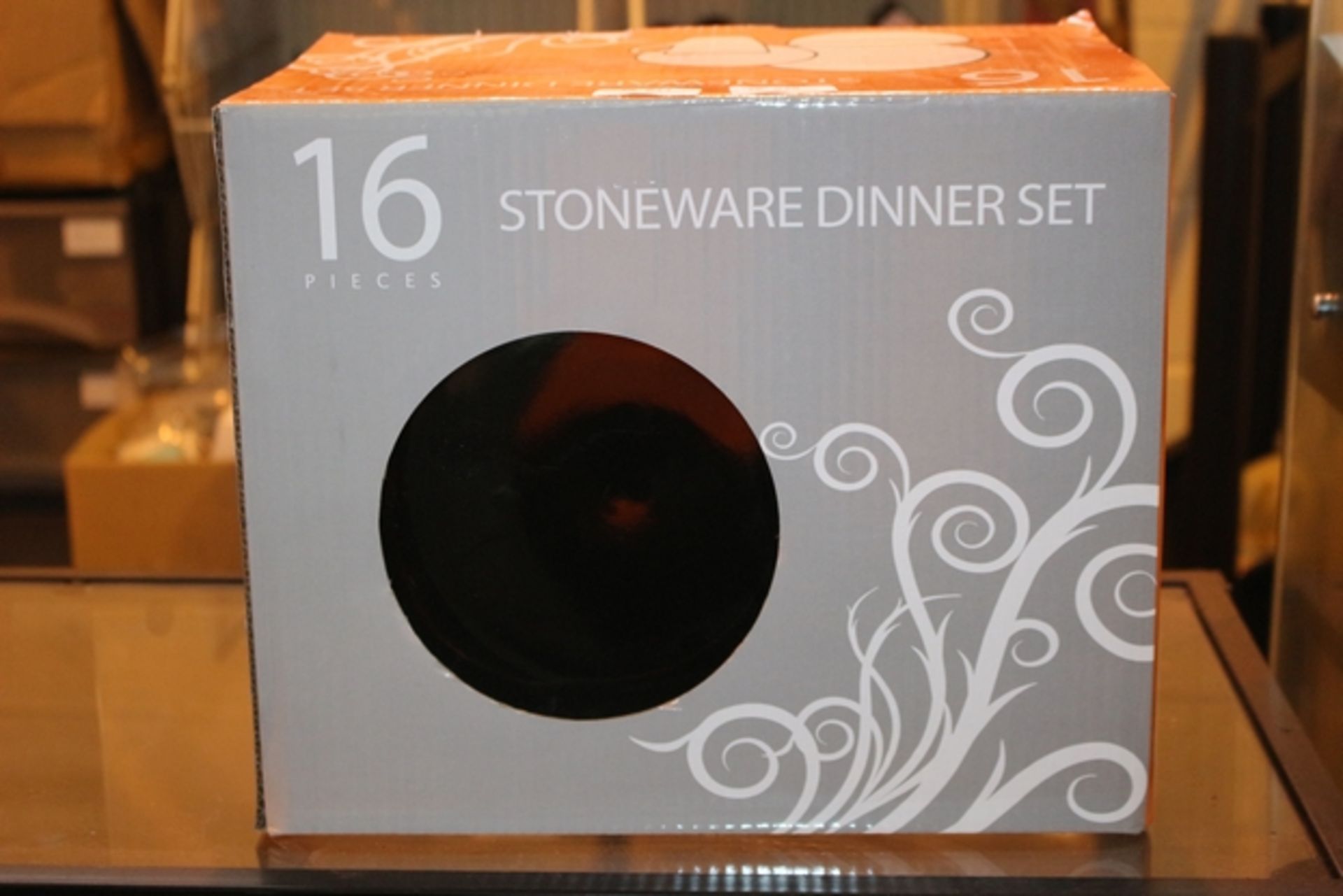 1X BOXED BRAND NEW 16 PIECE STONEWARE DINNER SET (TLH-DINNER)