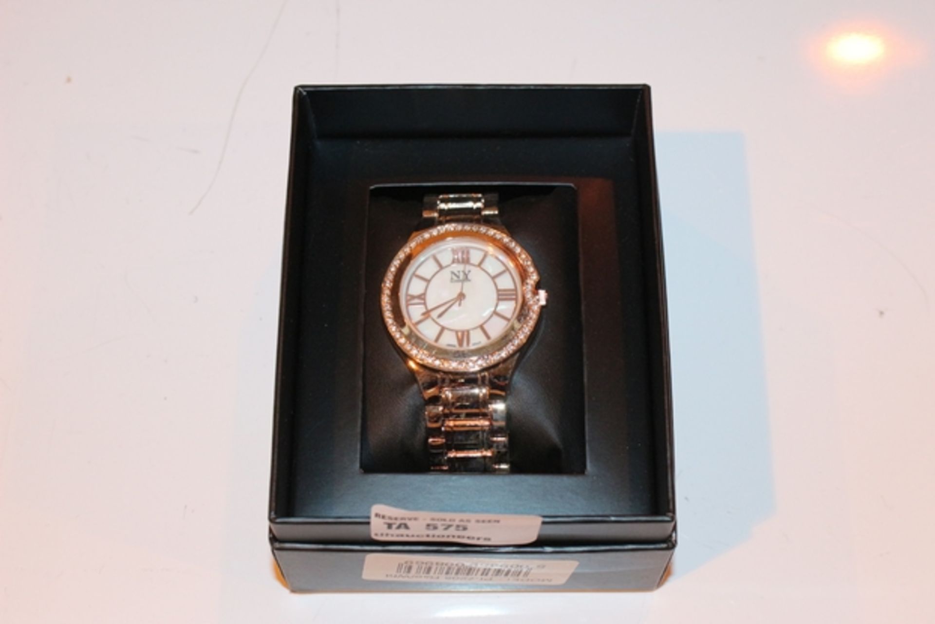 1X BOXED BRAND NEW NY LONDON WRIST WATCH (SBW)