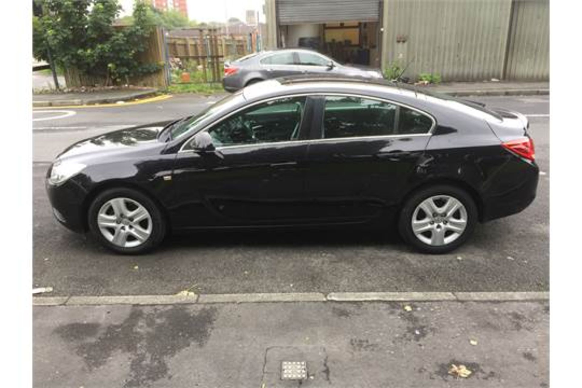 VAUXHALL, INSIGNIA, SH09 OBP, 1-8 LTR, PETROL, MANUAL, 4 DOOR HATCH, 27.07.2009, CURRENT RECORDED - Image 2 of 4