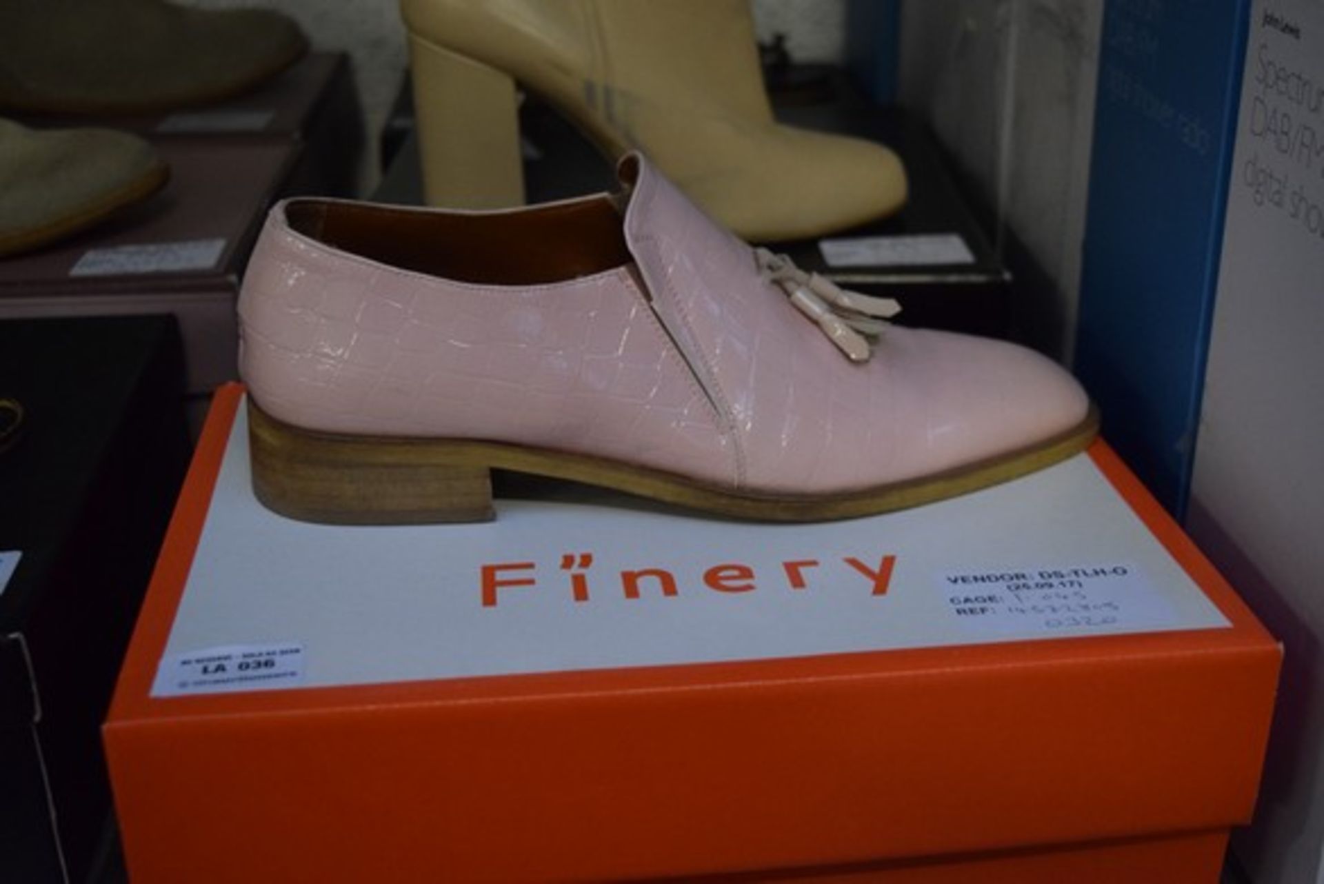 1 x BOXED PAIR OF FINERY LADIES SHOES SIZE 8 RRP £30 25.09.17 1.043 1437280 *PLEASE NOTE THAT THE