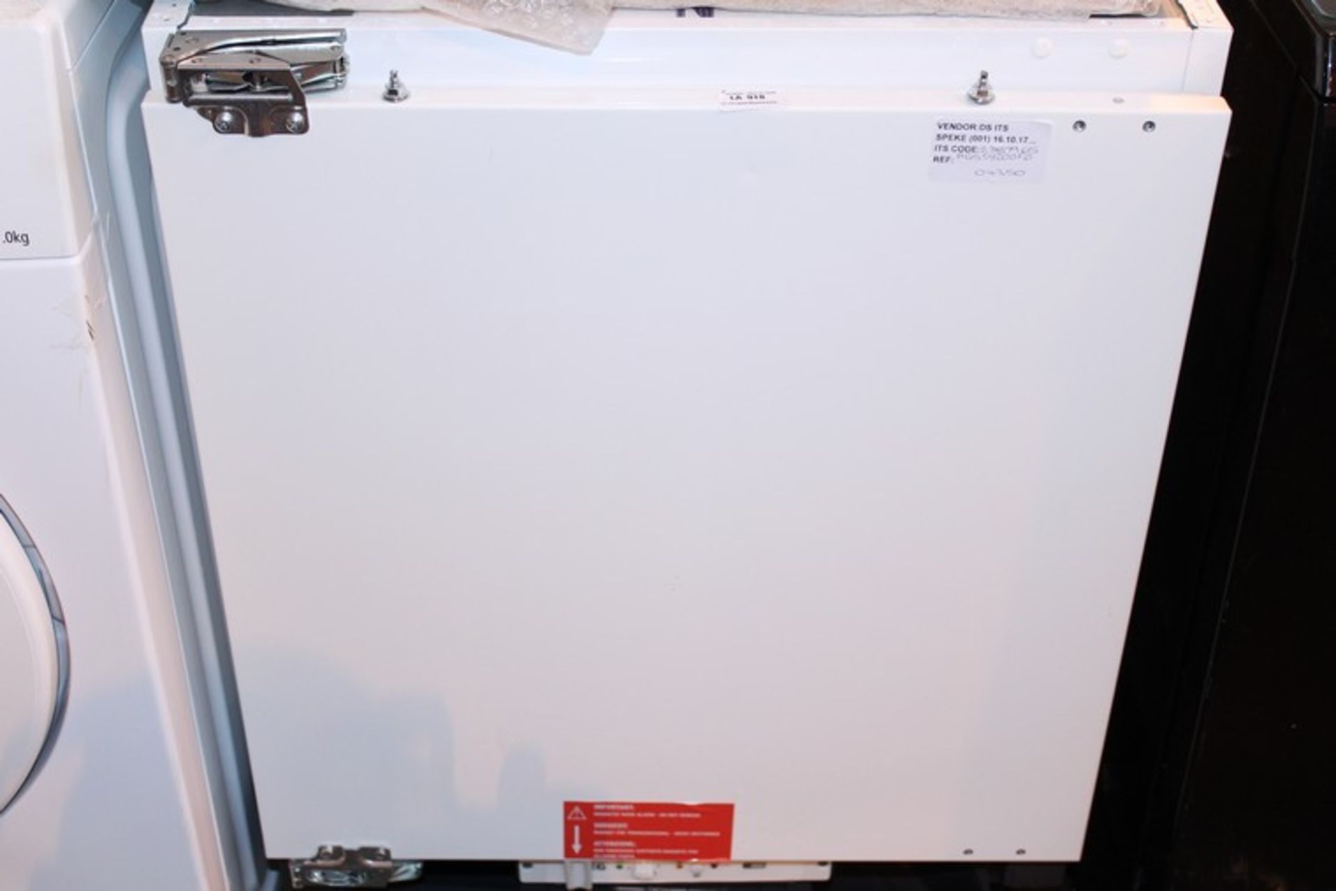 1 x AEG AGS58200F0 FREEZER IN WHITE RRP £435 (16.10.17) (2389796) *PLEASE NOTE THAT THE BID PRICE IS