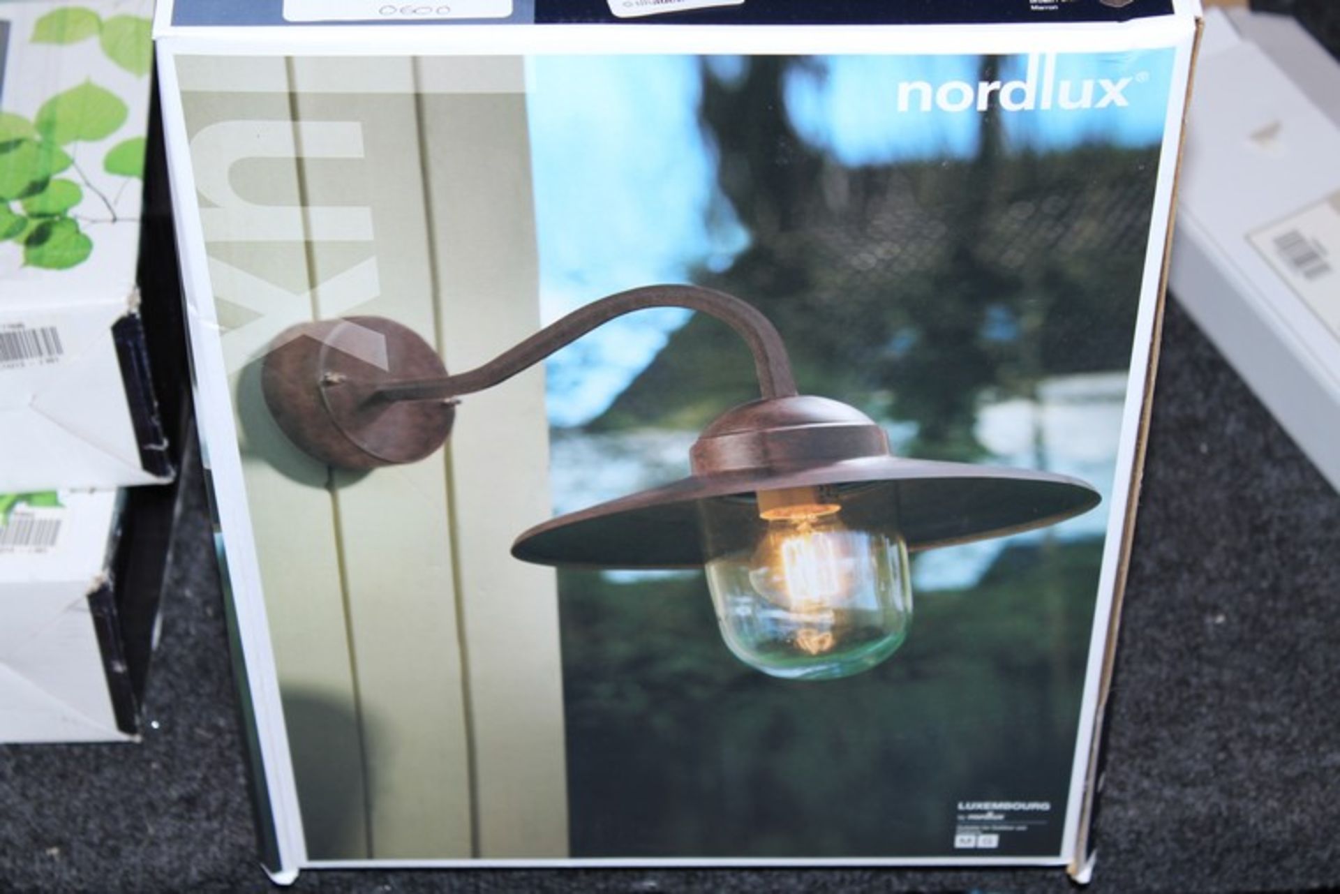 1 x BOXED NORDLUX OUTDOOR WALL LIGHT RRP £60 (16.10.17) (3717676) *PLEASE NOTE THAT THE BID PRICE IS