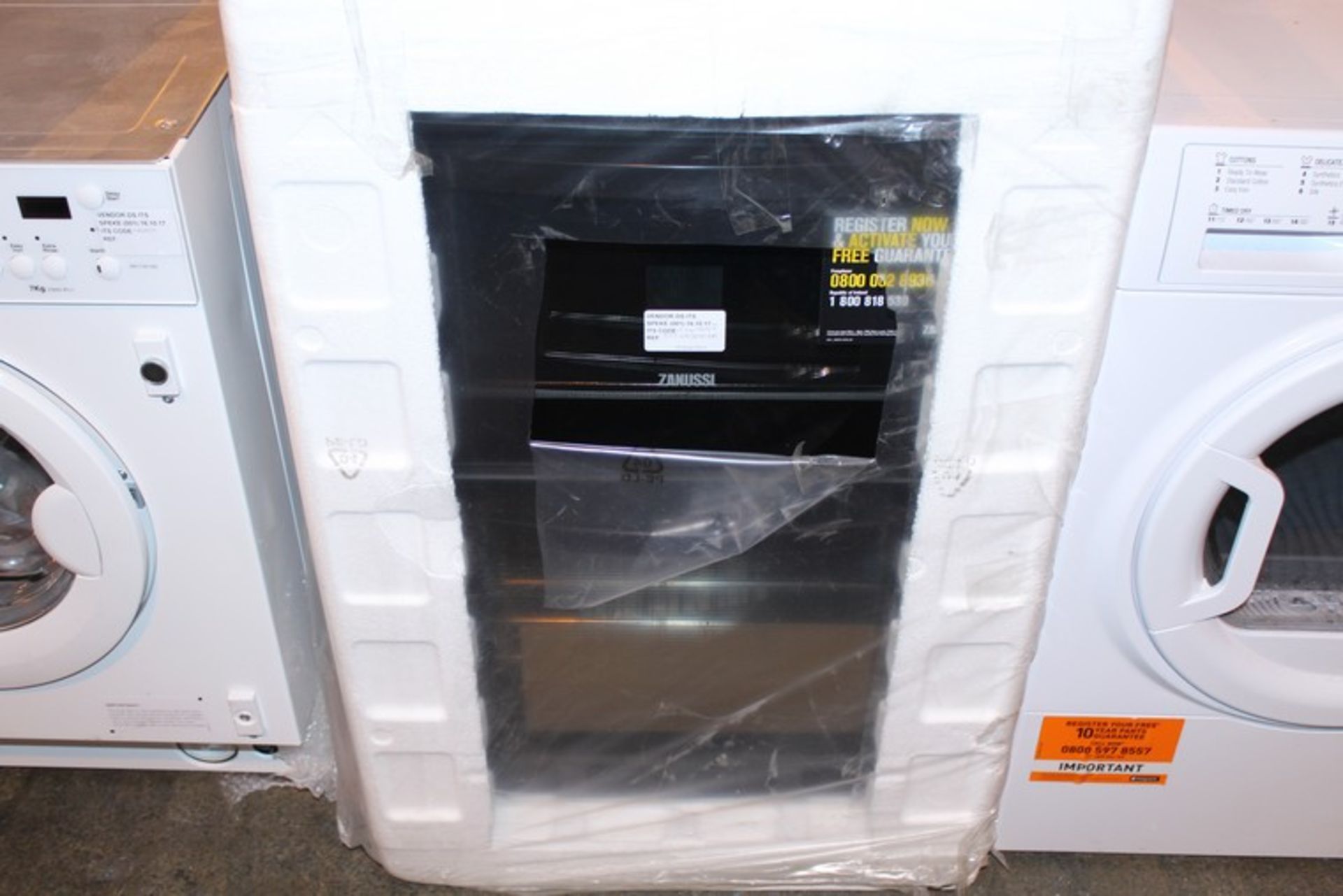 1 x BOXED ZANUSSI ZCI68300BA DOUBLE OVEN IN BLACK RRP £665 (16.10.17) (2347597) *PLEASE NOTE THAT