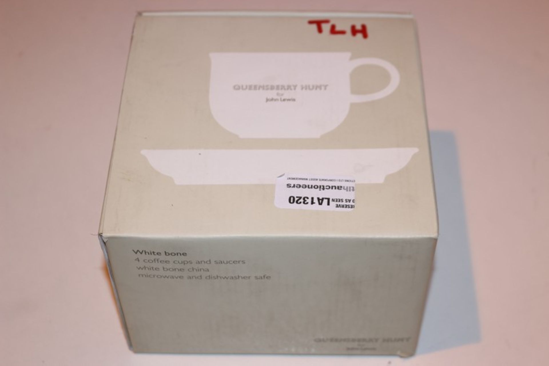 3 x BOXED QUEENSBURY HUNT SETS OF 4 WHITE BONE COFFEE CUPS AND SAUCERS (18.09.17) (90.058) *PLEASE