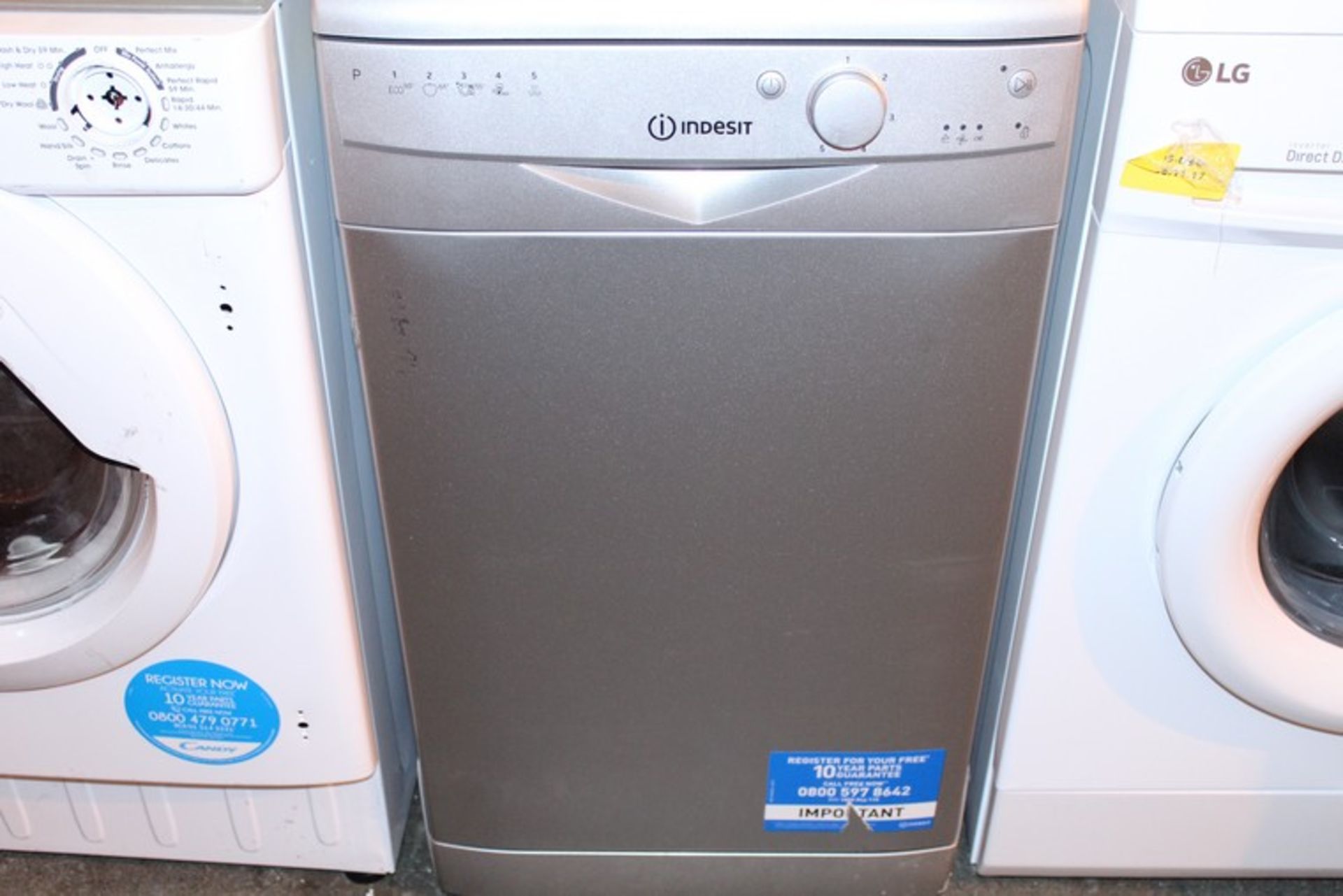 1 x INDESIT DSR15B1S DISHWASHER IN SILVER (16.11.16) (8WX001829) *PLEASE NOTE THAT THE BID PRICE