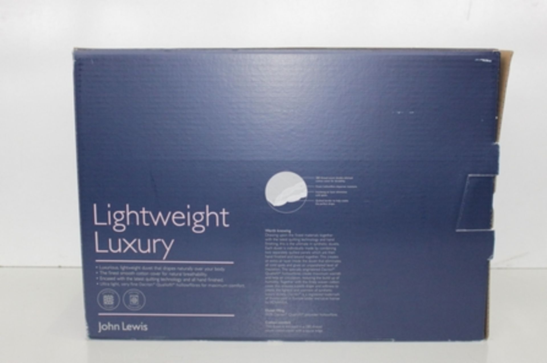 1X BOXED LIGHT WEIGHT LUXURY SUPER KING SIZE DUVET TOG10.5 RRP £120 (DS-TLH-H) (42.104)