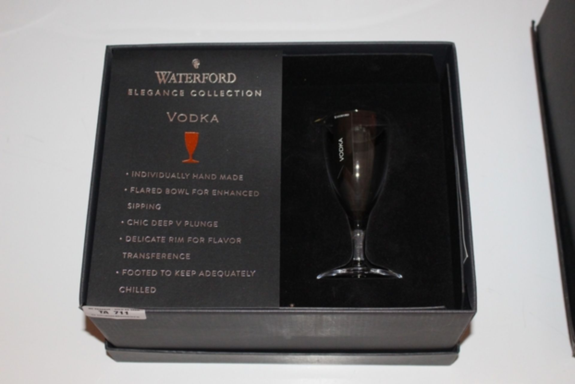 1X BOXED WATERFORD VODKA GLASS (DS-TLH-F) (32.075)