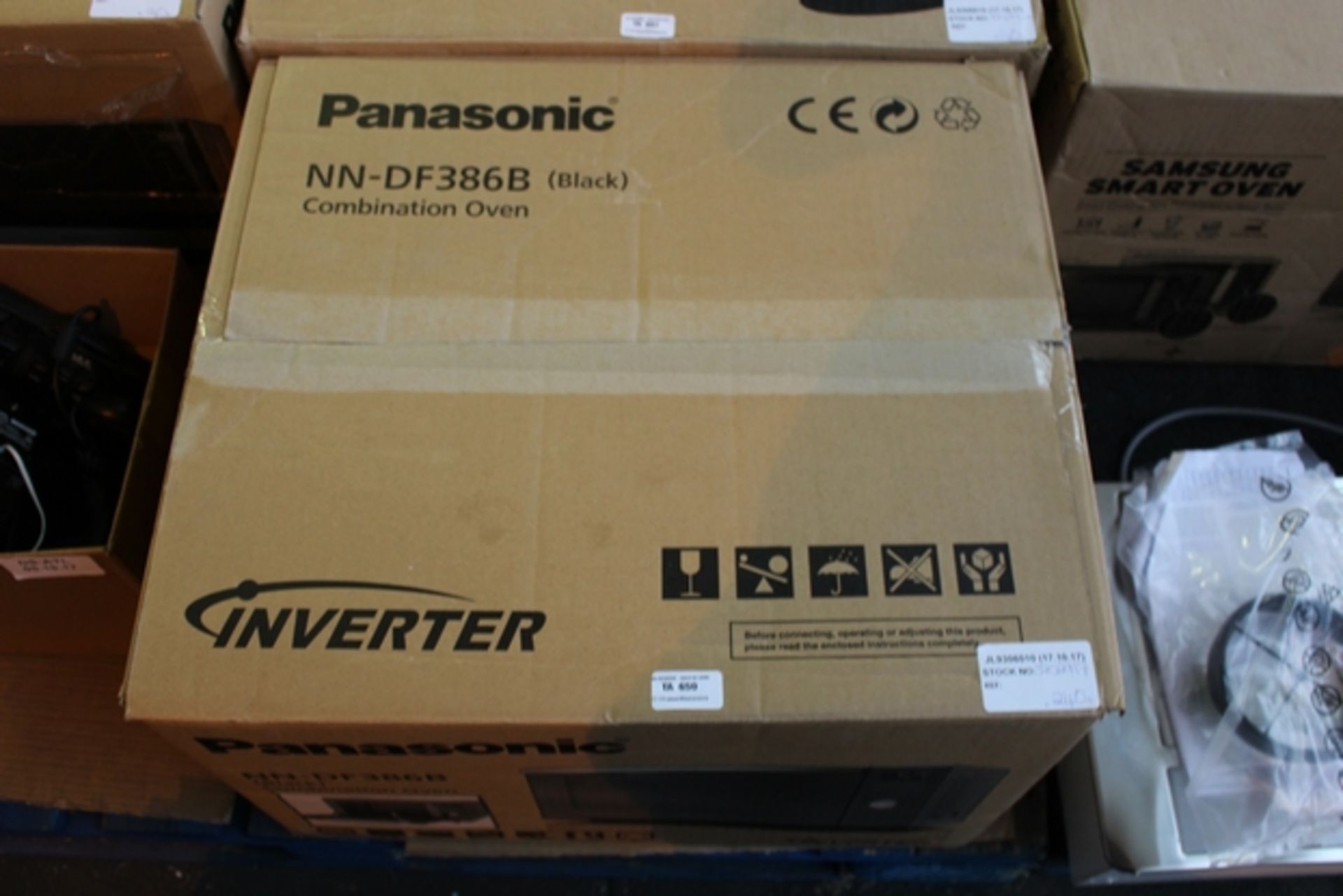 1X BOXED PANASONIC INVERTER COMBINATION OVEN NN-DF386B RRP £240 (JL-9306010) (17/10/17) (3702917)