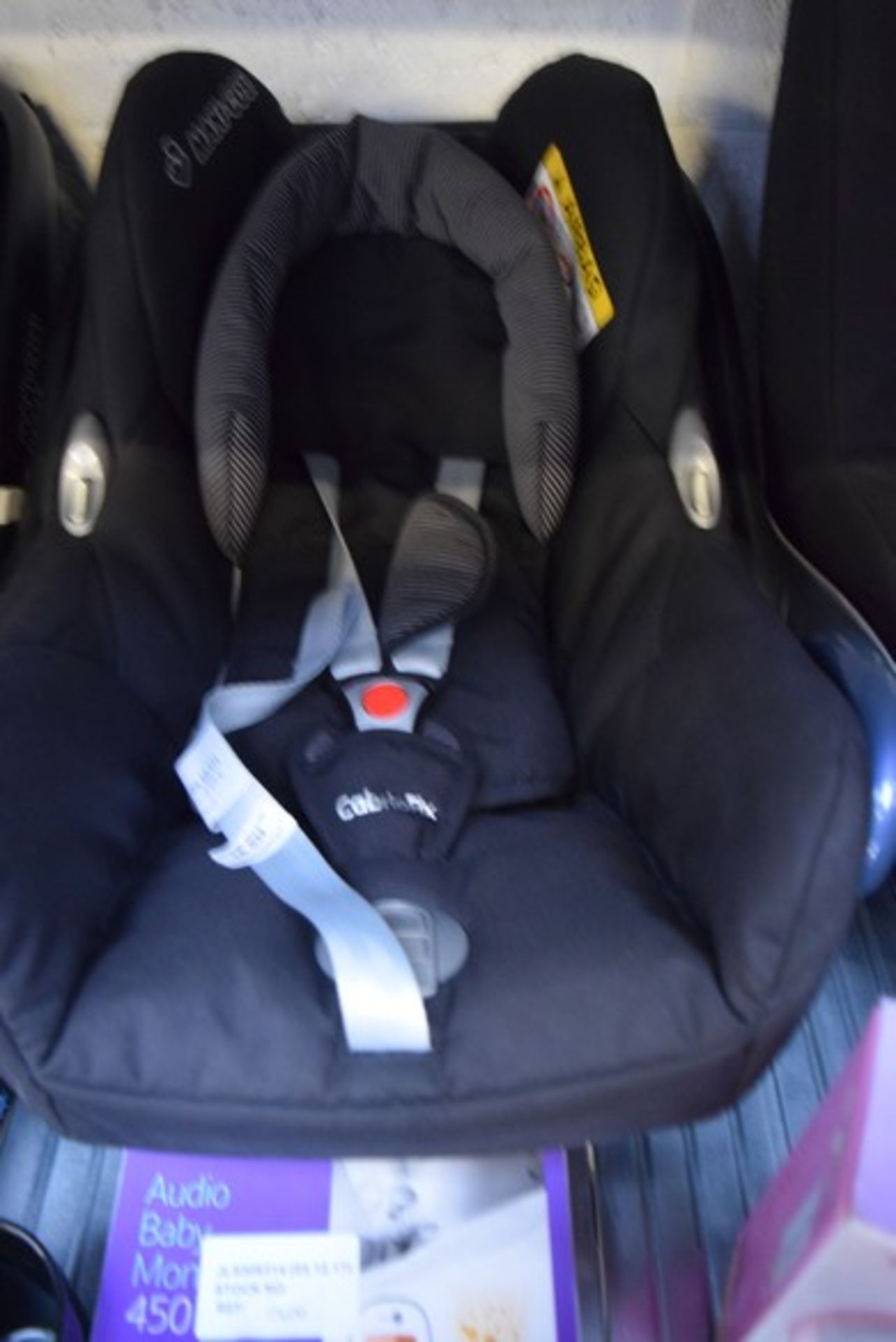 1 x MAXI COSI CABRIO FIX CAR SEAT RRP £100 05.12.17 1616706 *PLEASE NOTE THAT THE BID PRICE IS