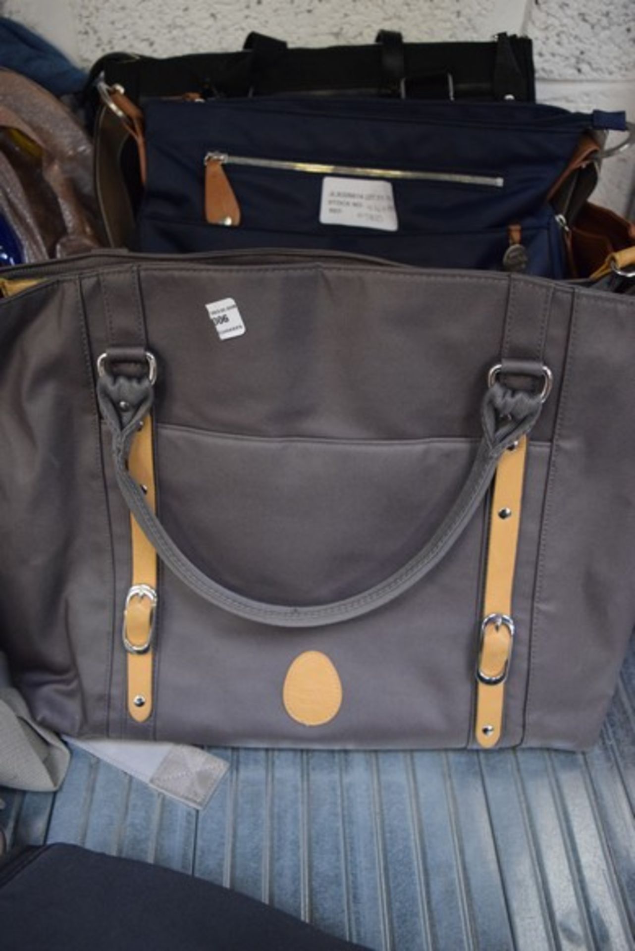 1 x PACAPOD BABY CHANGING BAG RRP £100 27.11.17 *PLEASE NOTE THAT THE BID PRICE IS MULTIPLIED BY THE