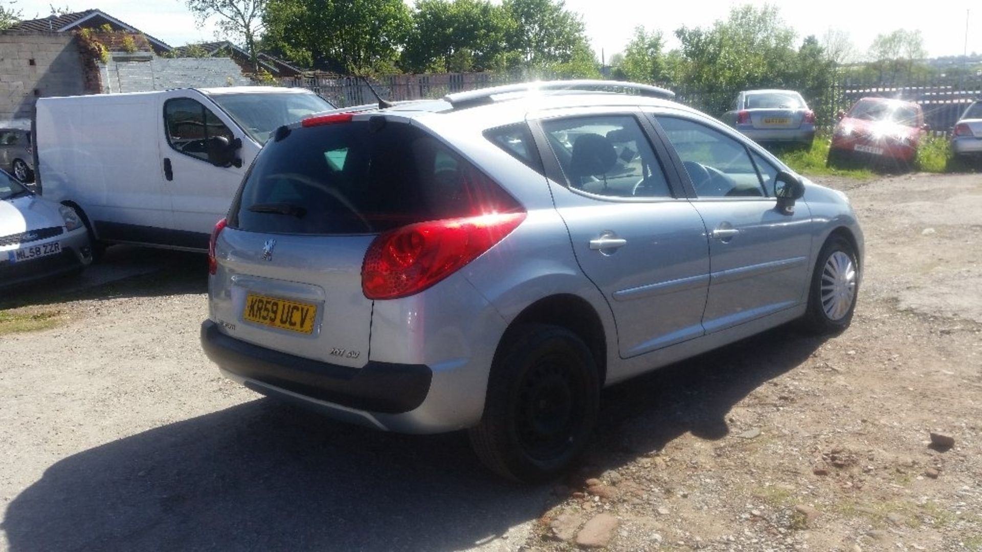 PEUGEOT 207 SPORT HDI 1.6L 5 DOOR ESTATE IN BLUE. KR59 UCV. CURRENT RECORDED MILAGE 79,635 MILES. - Image 6 of 10