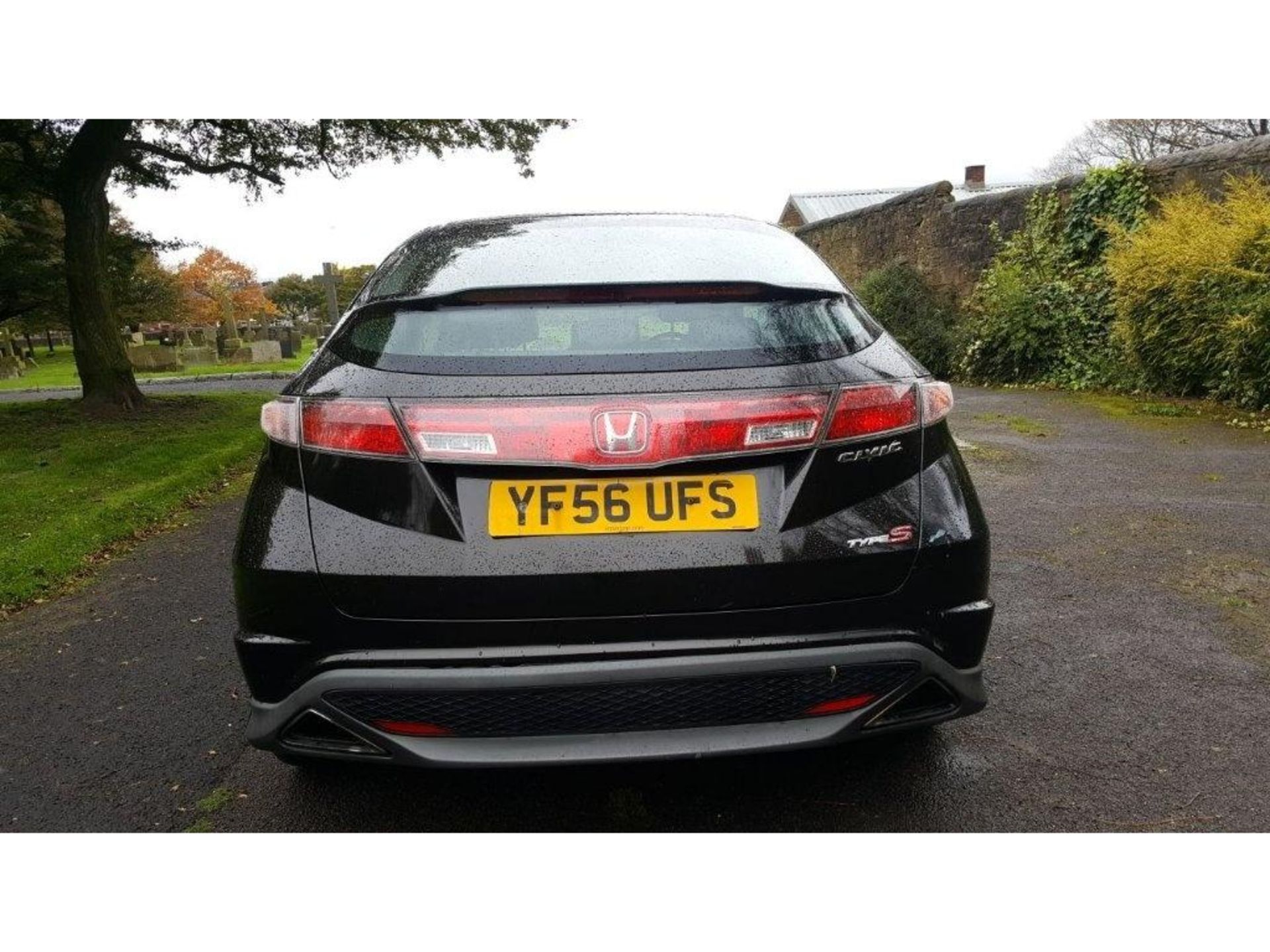 HONDA CIVIC VTEC S GT 1.8L PETROL AUTO 2 DOOR HATCH IN BRONZE. YF56 UFS. CURRENT RECORDED MILAGE - Image 5 of 16