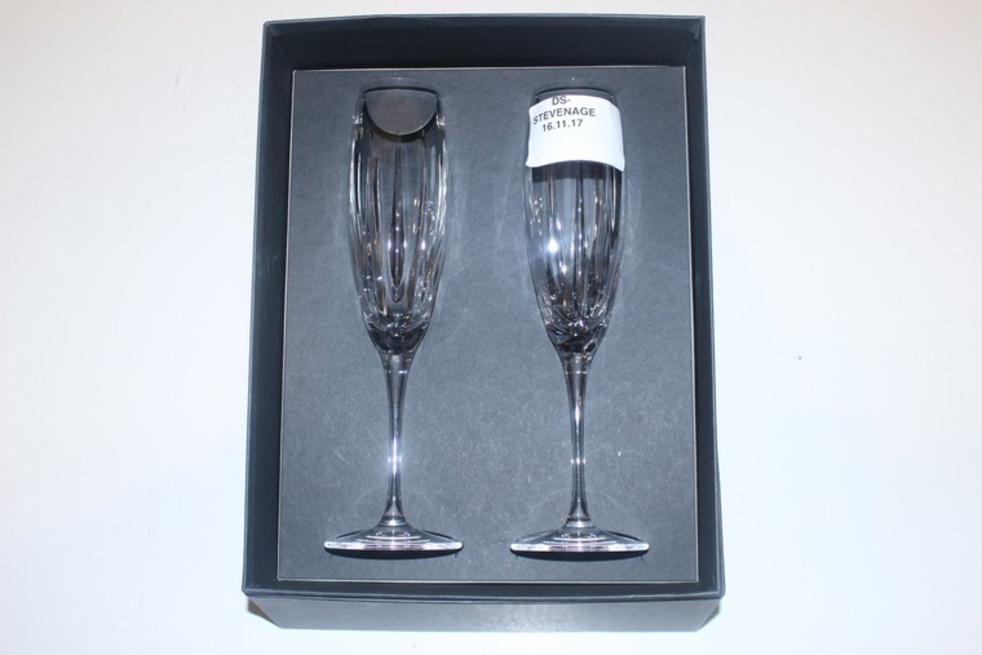 1 x BOXED SET OF JOHN LEWIS GLACIER CUT FLUTE GLASSES (16/11/17) *PLEASE NOTE THAT THE BID PRICE