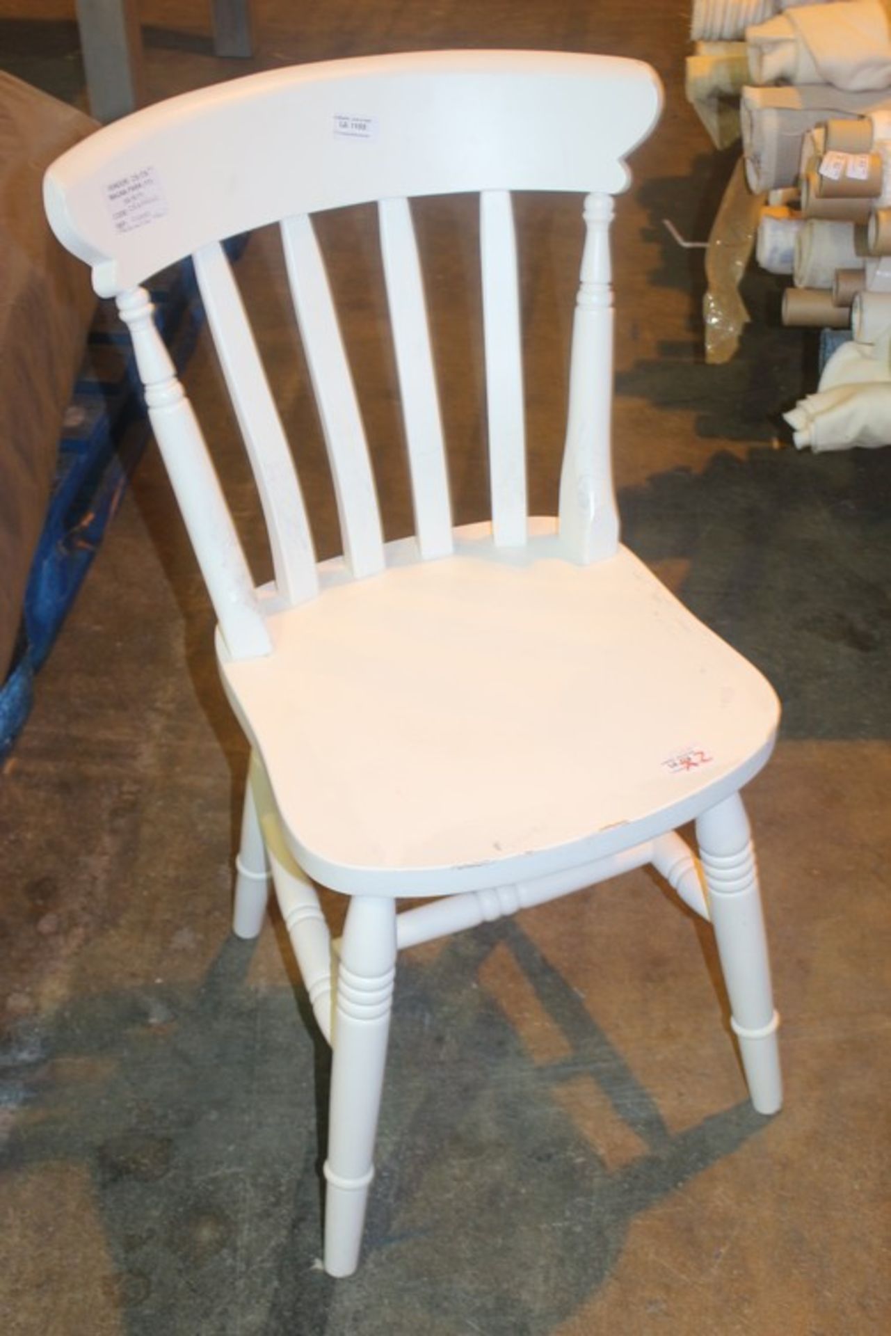 1 x WOODEN WHITE DINING CHAIR RRP £100 (03/10/17) (2545540) *PLEASE NOTE THAT THE BID PRICE IS