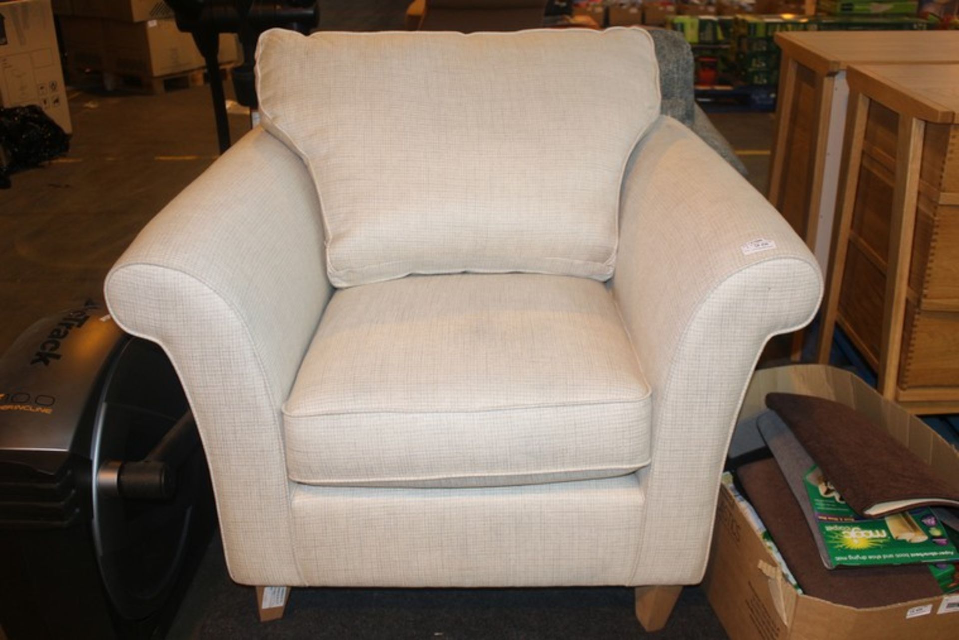 1 x CHARLOTTE SINGLE ARM CHAIR RRP £880 (20.10.17) (2337912) *PLEASE NOTE THAT THE BID PRICE IS