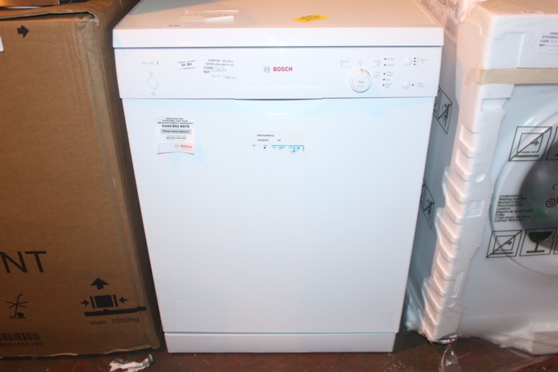 1 x BOSCH SM524AW10G DISH WASHER IN WHITE RRP £330 (09/11/17) *PLEASE NOTE THAT THE BID PRICE IS