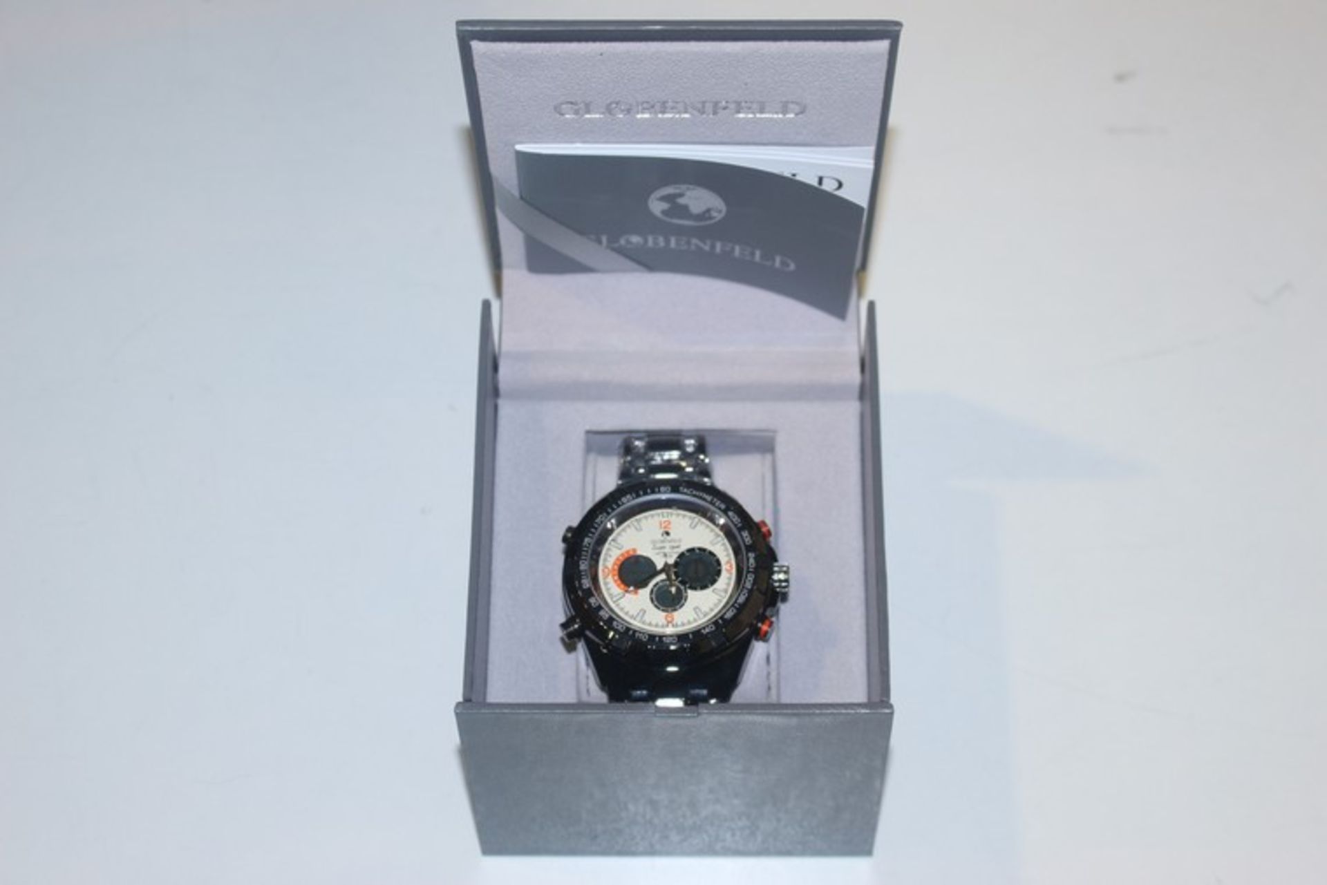1 x BOXED BRAND NEW GLOBENFIELD MENS DESIGNER WRIST WATCH RRP £400 *PLEASE NOTE THAT THE BID PRICE