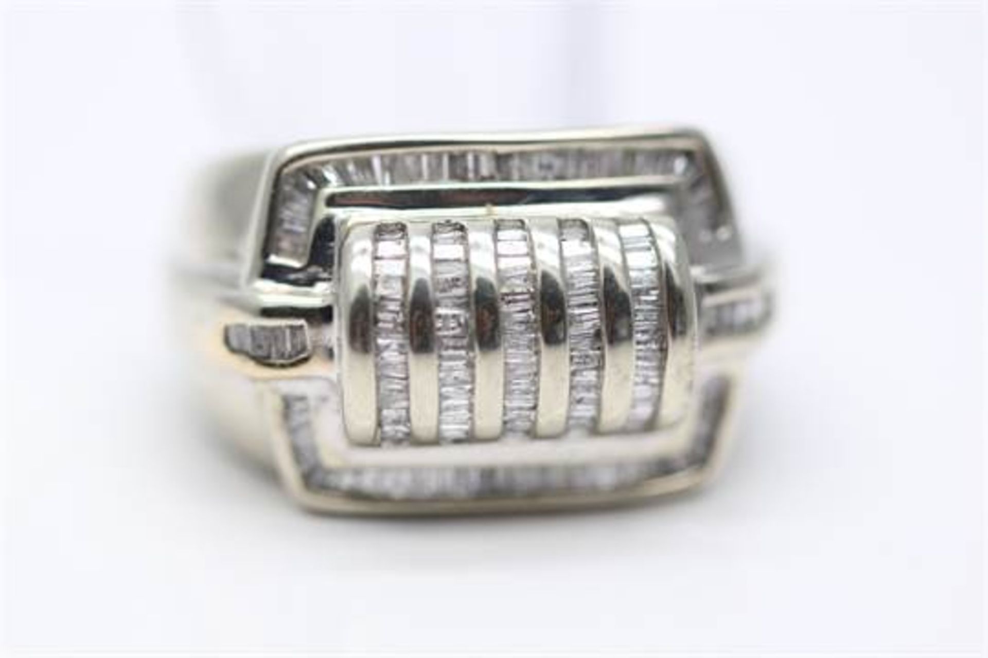 **NO VAT** SOLID VERY VERY LARGE MENS WHITE GOLD RING SET WITH 1.00 CARATS OF NATURAL WHITE DIAMOND
