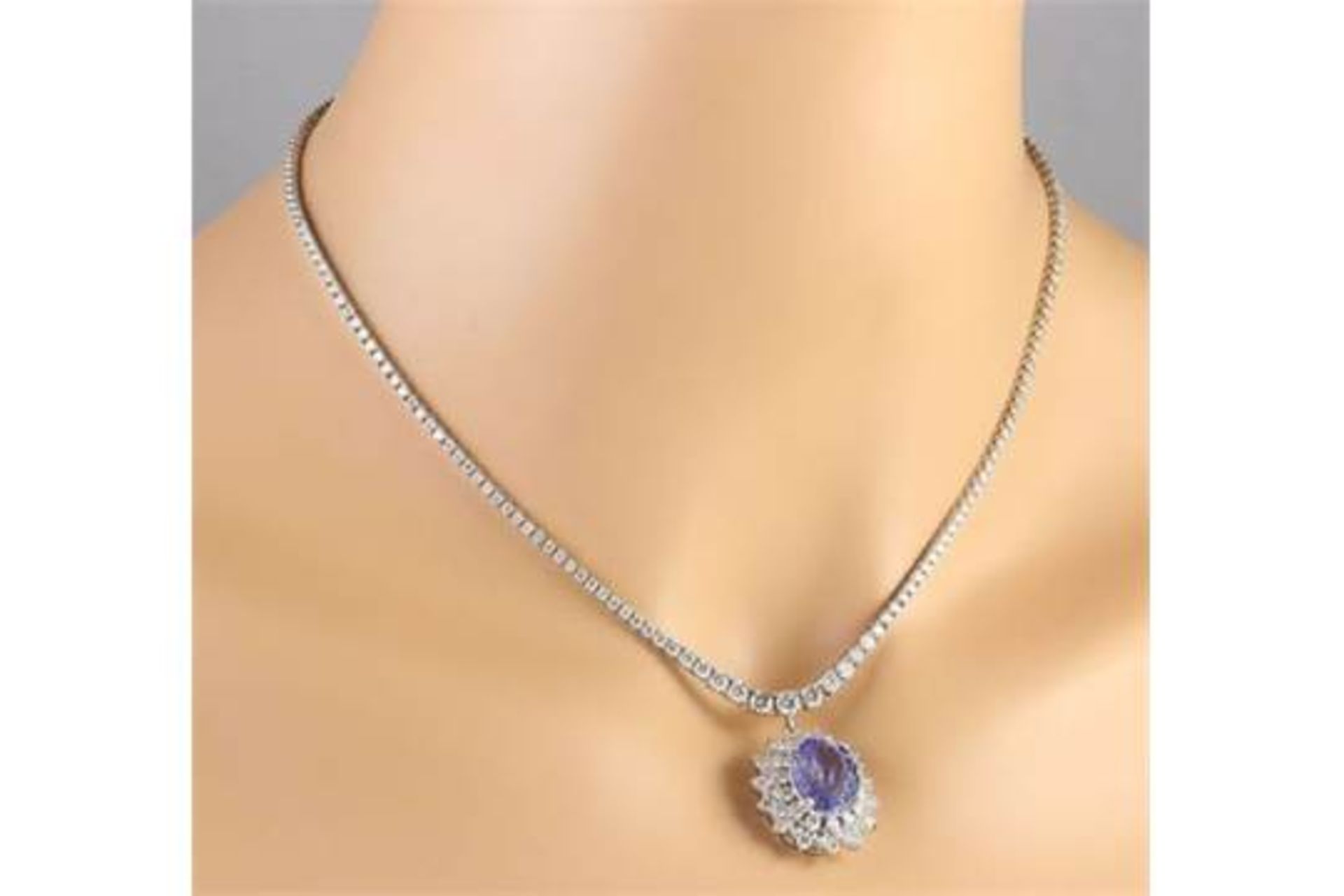 **£49950.00** BRAND NEW 18K WHITE GOLD LADIES NECKLACE, NECKLACE SET WITH 6.00 CARATS OF DIAMONDS - Image 5 of 6