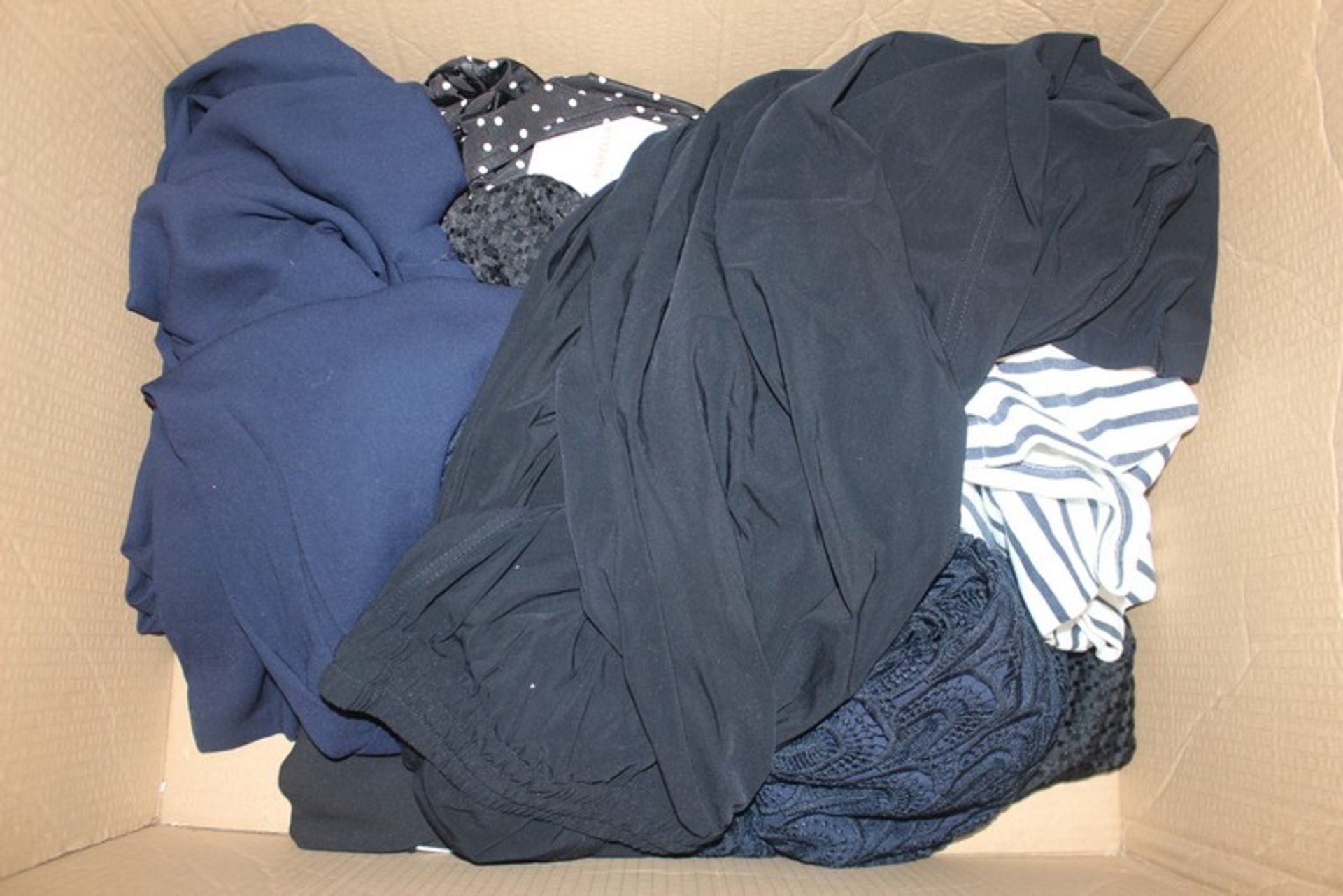10 x ASSORTED CLOTHING ITEMS (22.09.17) (39.102) *PLEASE NOTE THAT THE BID PRICE IS MULTIPLIED BY