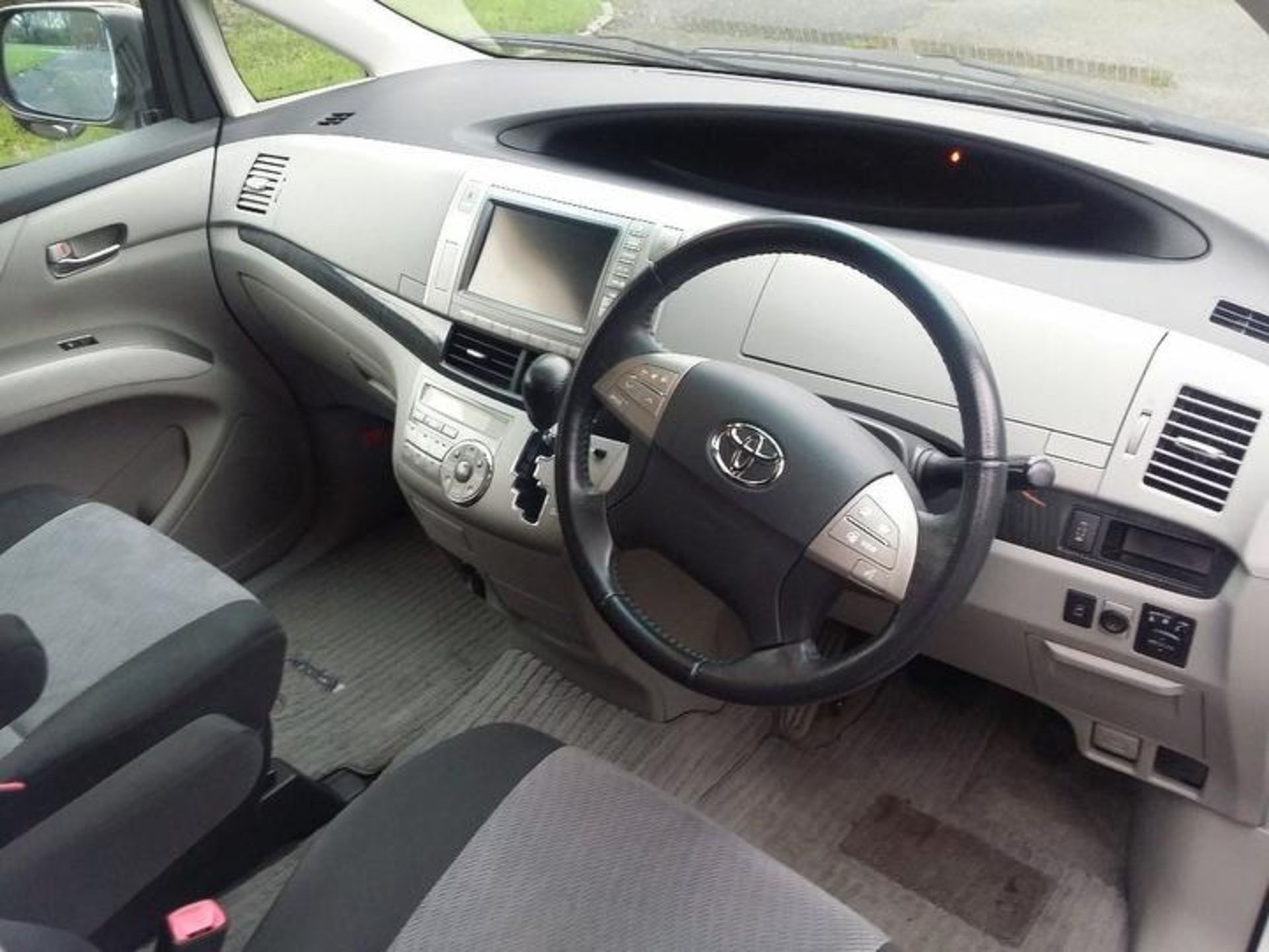 TOYOTA, ESTIMA 2-4 MPV, PA06 AKO, 2-4 LTR, PETROL, AUTOMATIC 7 SPEED, 5 DOOR MPV, IMPORTED FIRST - Image 15 of 27
