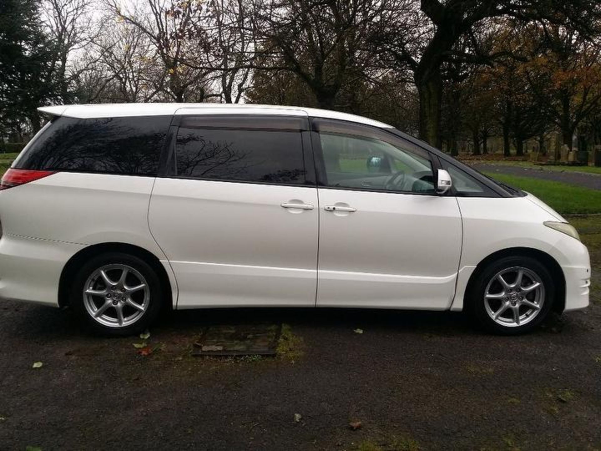 TOYOTA, ESTIMA 2-4 MPV, PA06 AKO, 2-4 LTR, PETROL, AUTOMATIC 7 SPEED, 5 DOOR MPV, IMPORTED FIRST - Image 7 of 27