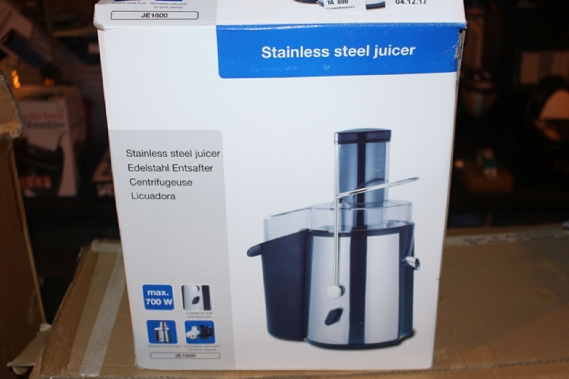 1X BOXED STAINLESS STEEL JUICER (DS-MAK-LEIC) (04/12/17)