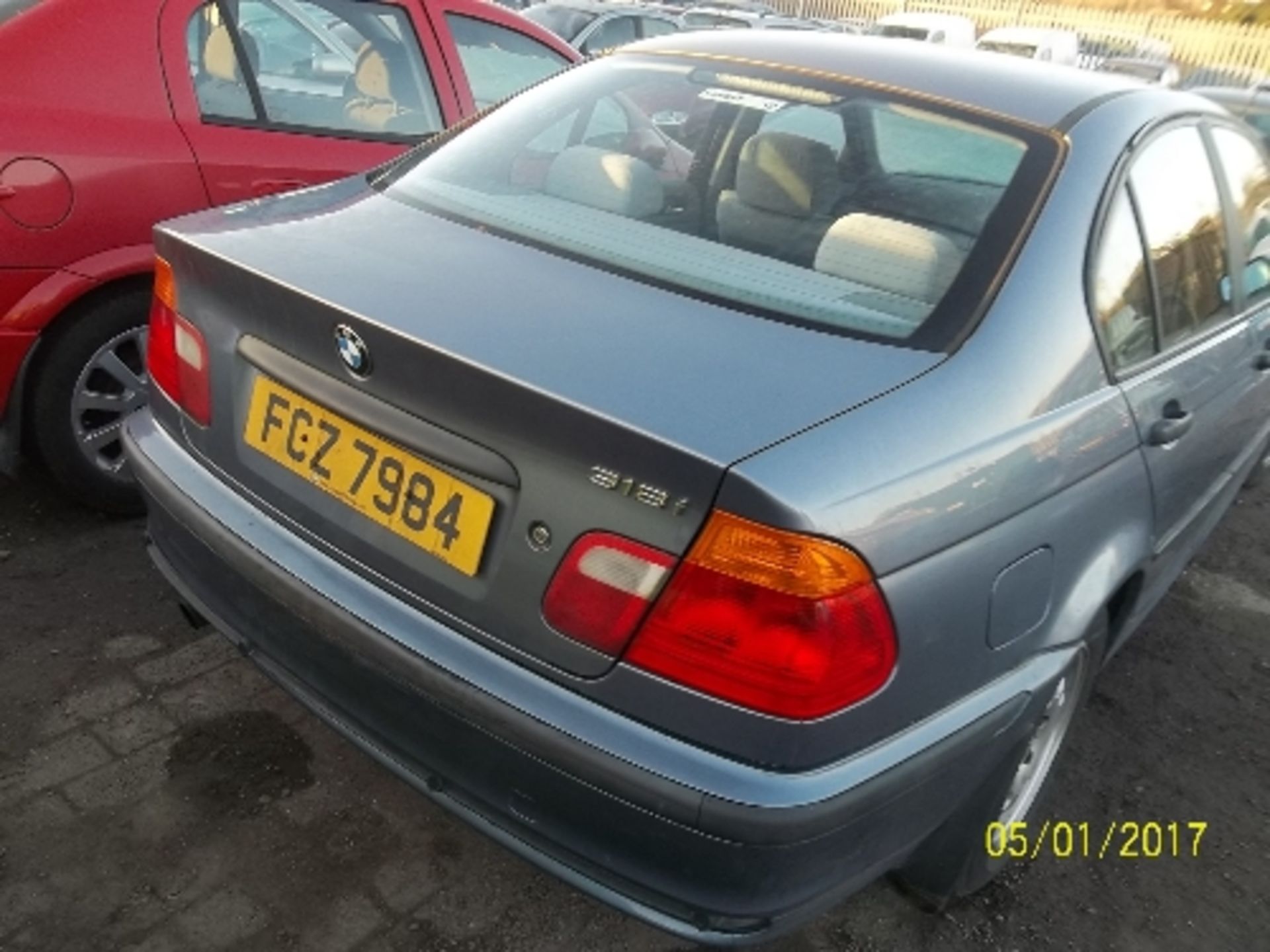 BMW 318I SE - FCZ 7984 Year of manufacture: 2000 Date of first registration in UK: 27.01.2004 - Image 3 of 4